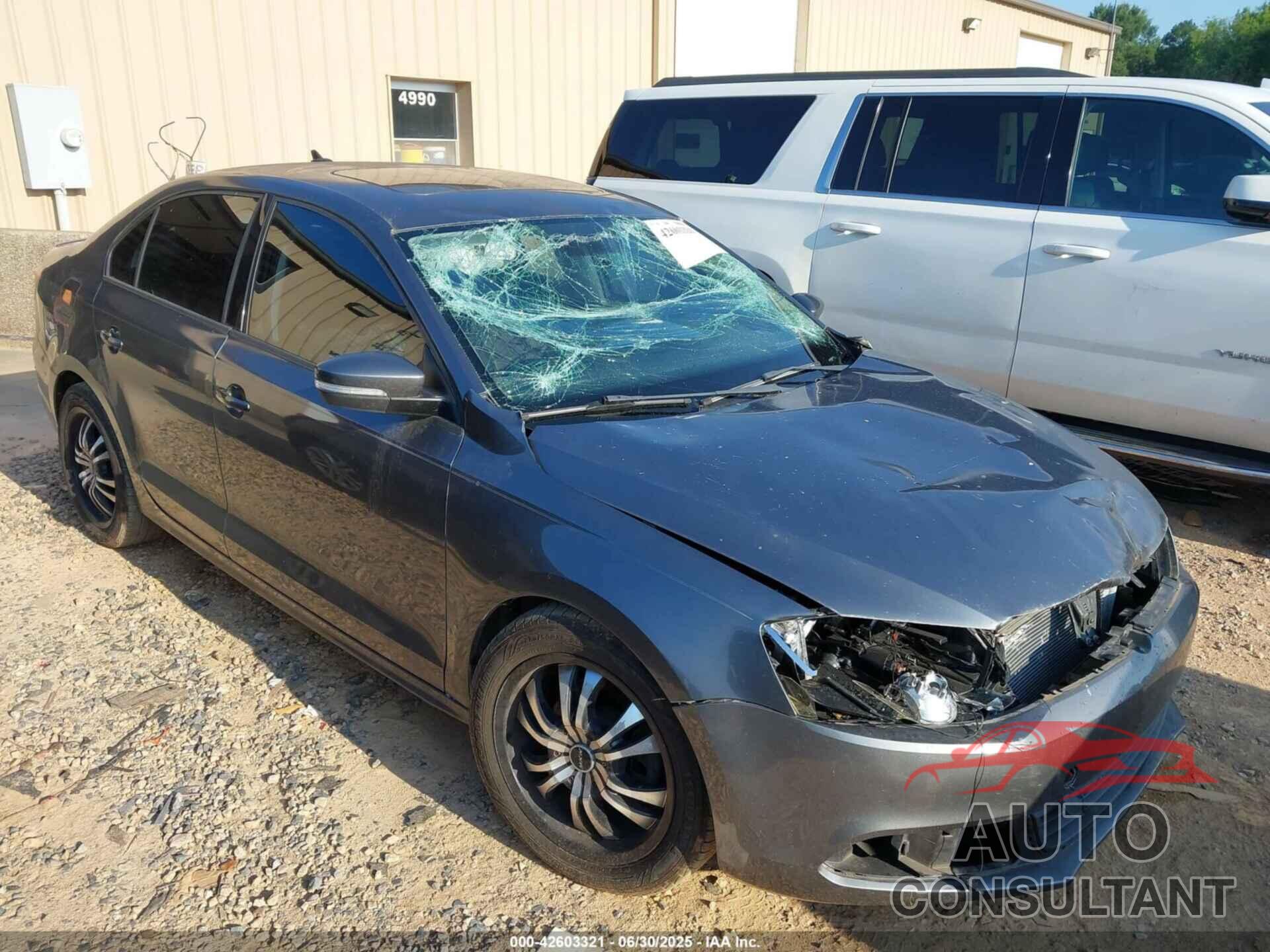 VOLKSWAGEN JETTA 2011 - 3VWLL7AJ9BM060666