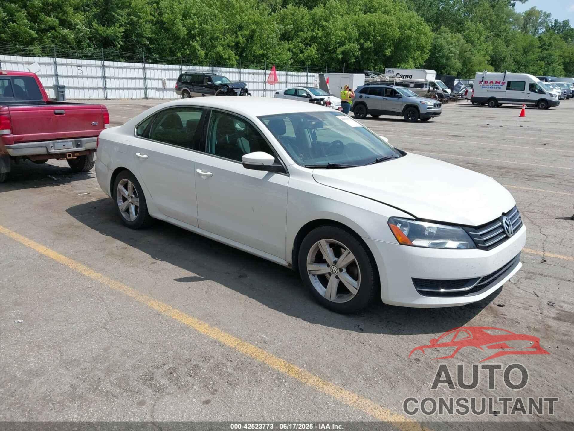 VOLKSWAGEN PASSAT 2013 - 1VWBP7A3XDC098686