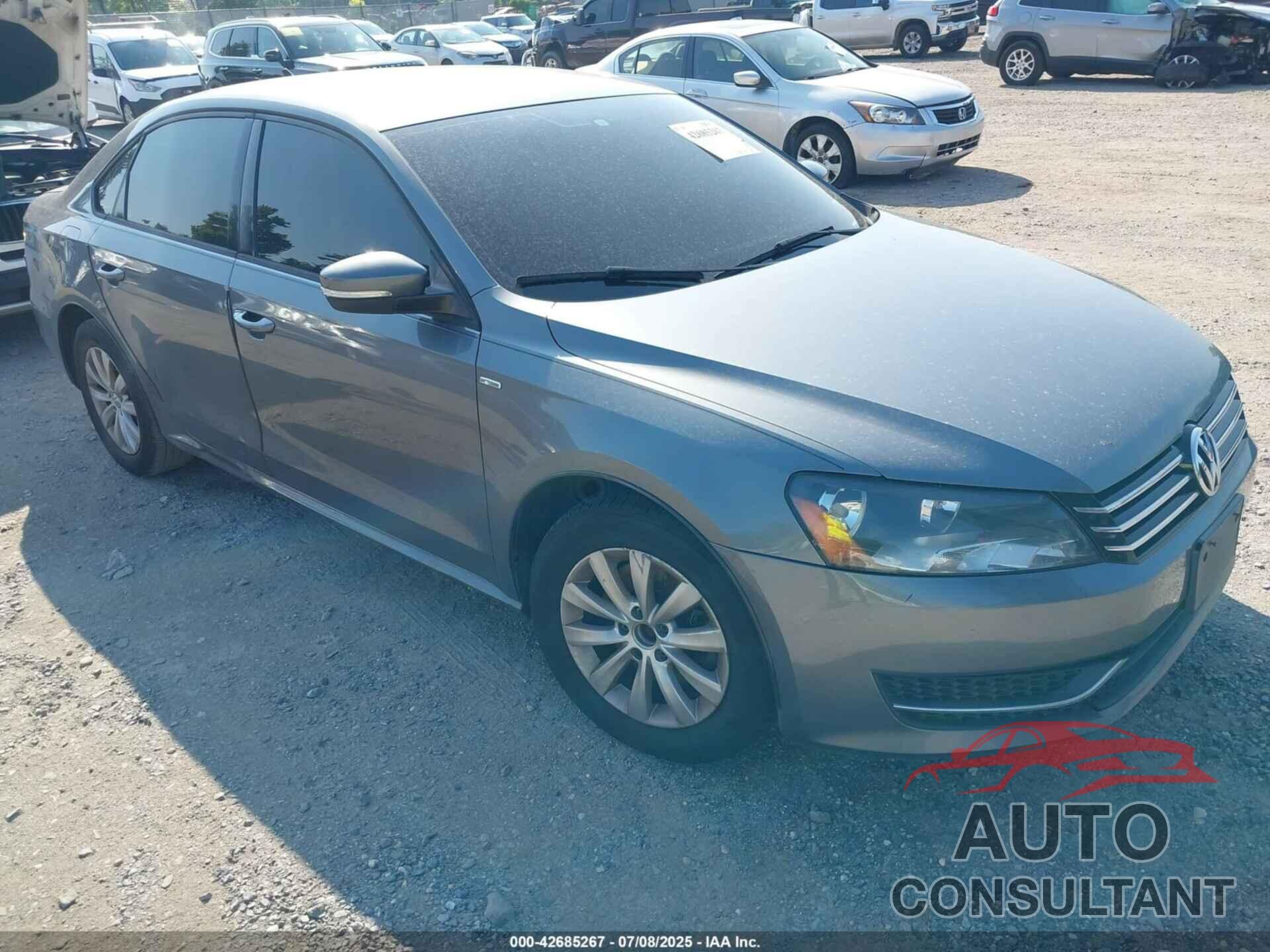 VOLKSWAGEN PASSAT 2015 - 1VWAT7A37FC011689