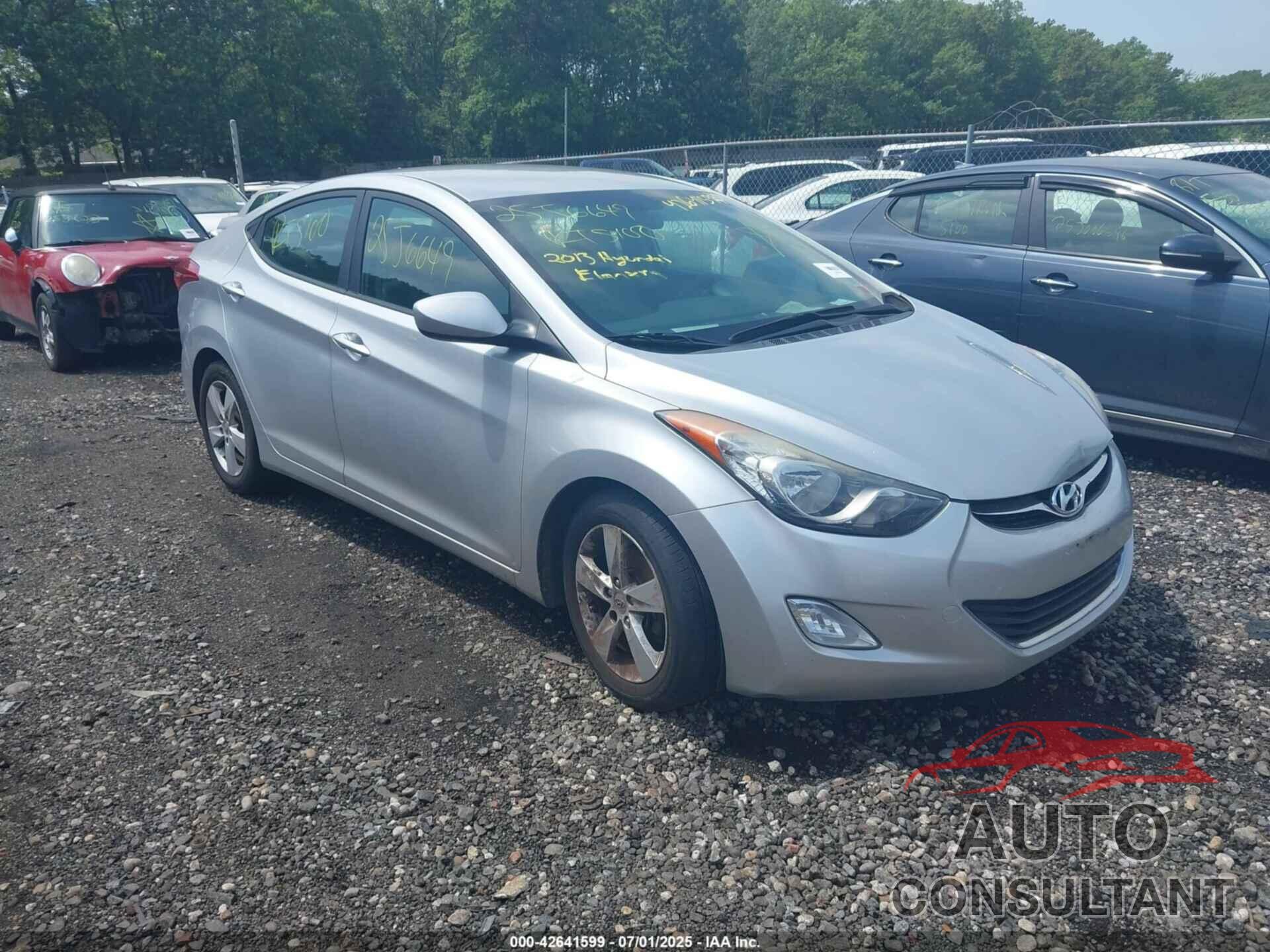 HYUNDAI ELANTRA 2013 - 5NPDH4AE1DH347695
