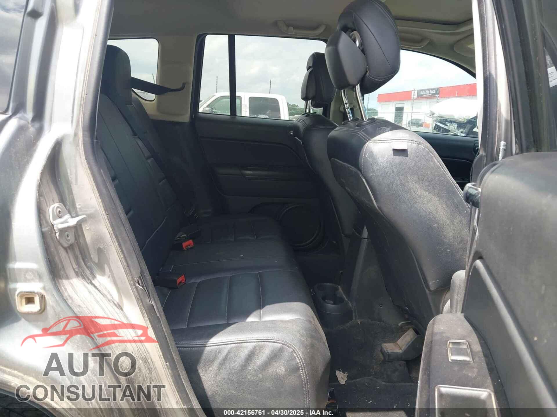 JEEP COMPASS 2011 - 1J4NT1FB4BD246549