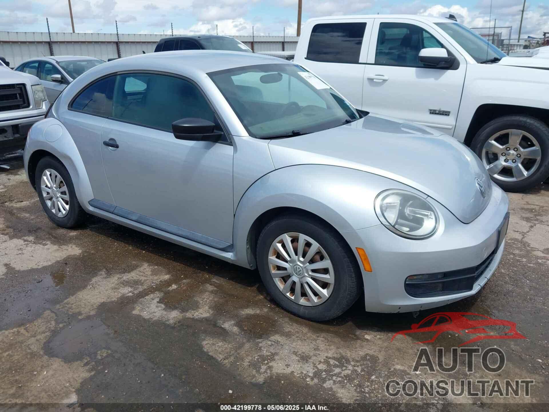 VOLKSWAGEN BEETLE 2013 - 3VWFP7AT2DM644719