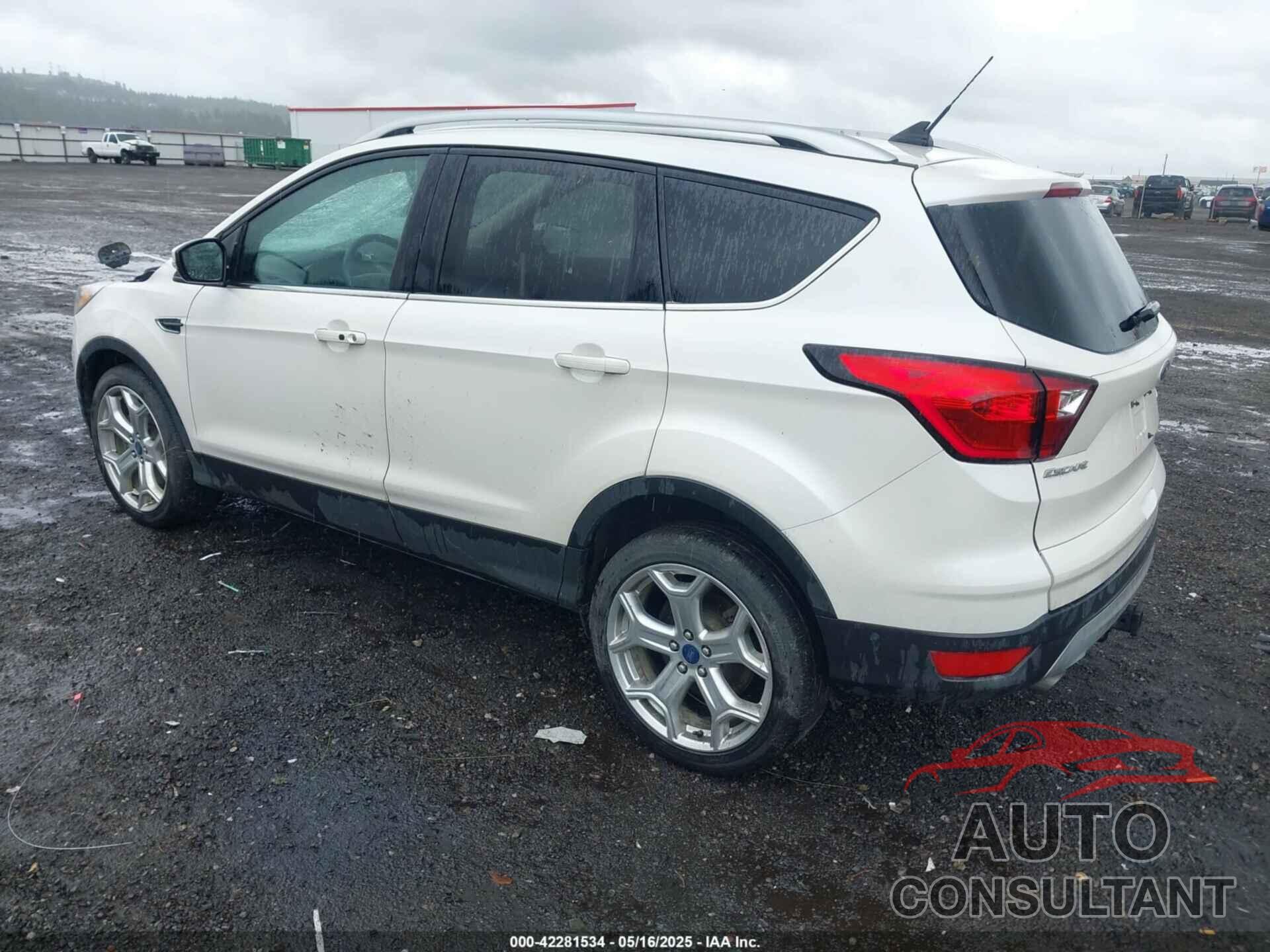 FORD ESCAPE 2019 - 1FMCU9J97KUA06551
