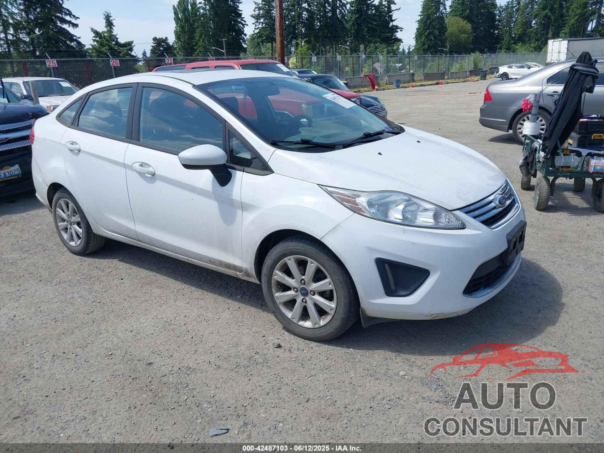 FORD FIESTA 2011 - 3FADP4BJ8BM229106