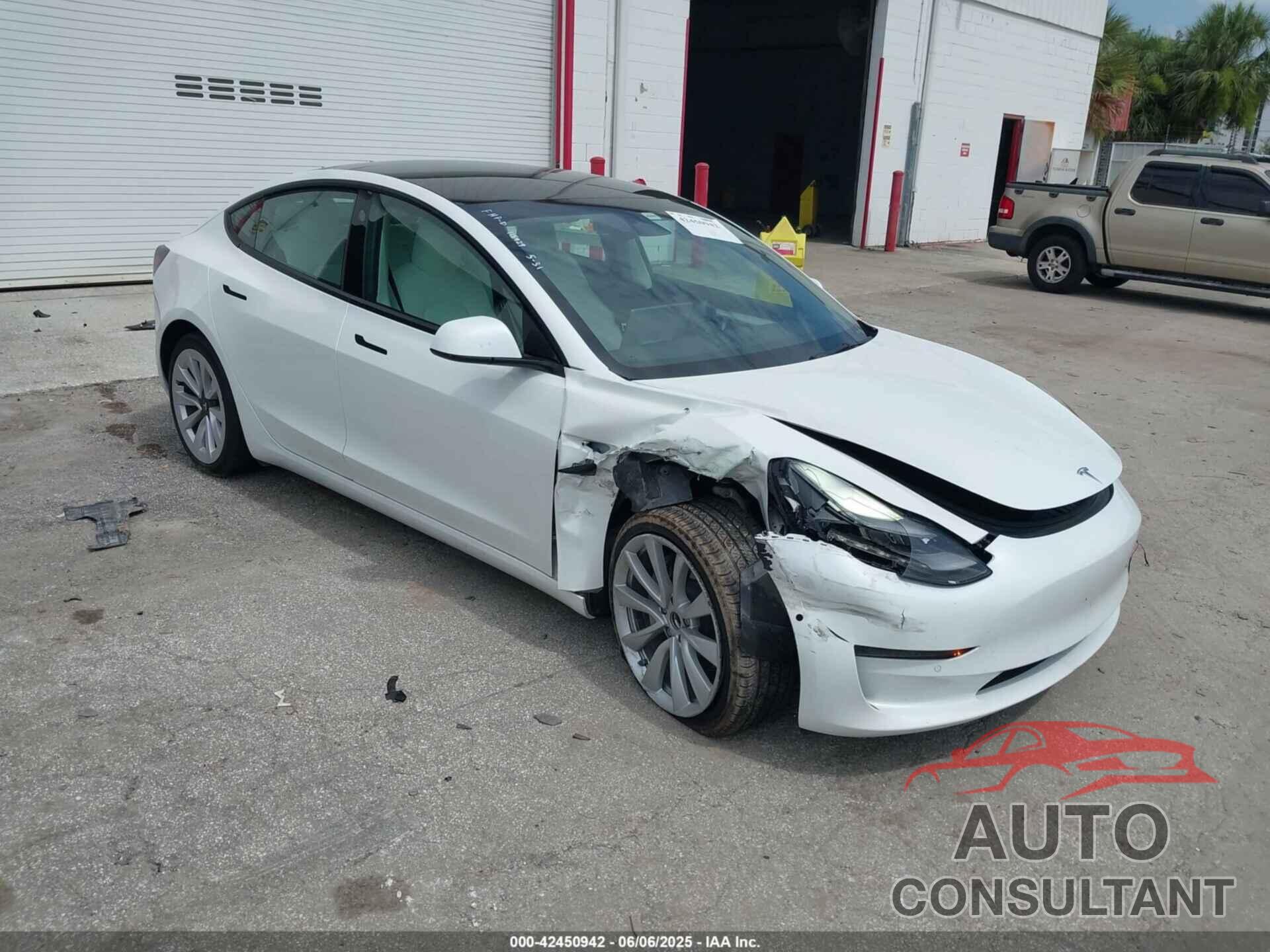 TESLA MODEL 3 2022 - 5YJ3E1EA6NF153853