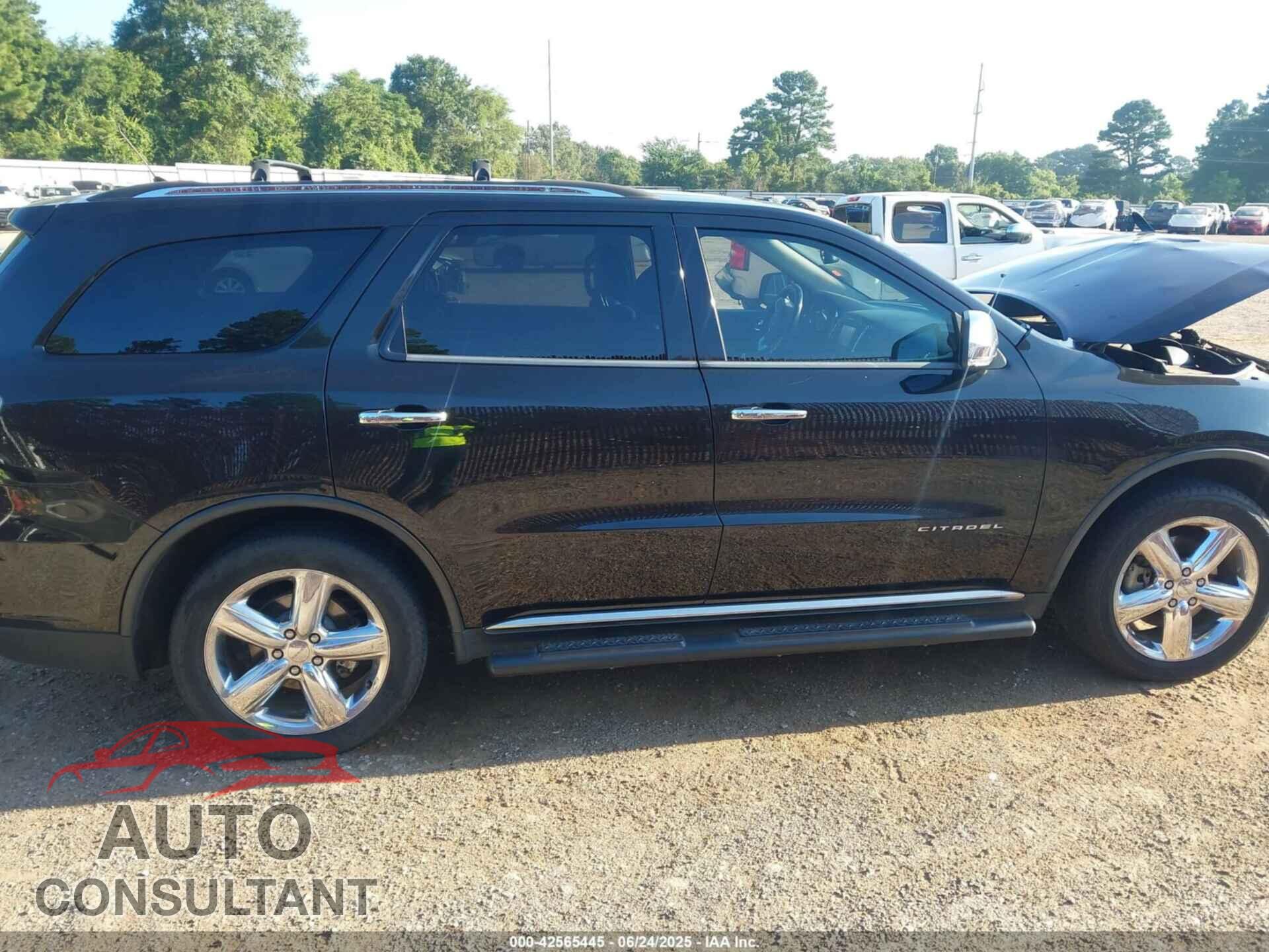 DODGE DURANGO 2013 - 1C4SDJET7DC561807