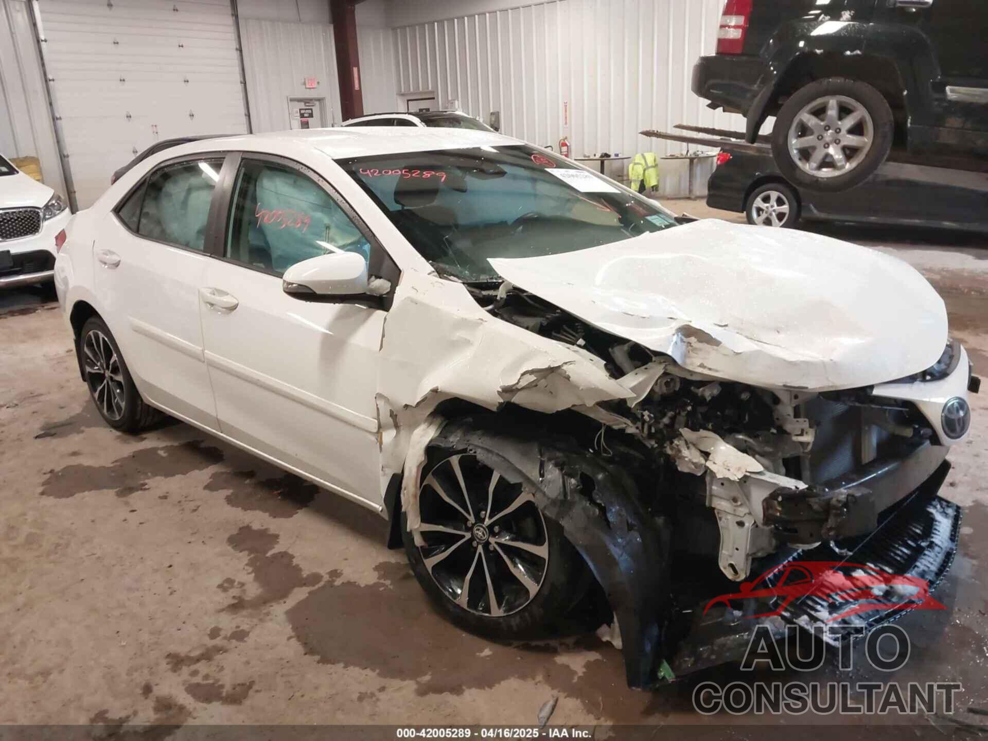 TOYOTA COROLLA 2019 - 2T1BURHE3KC132647
