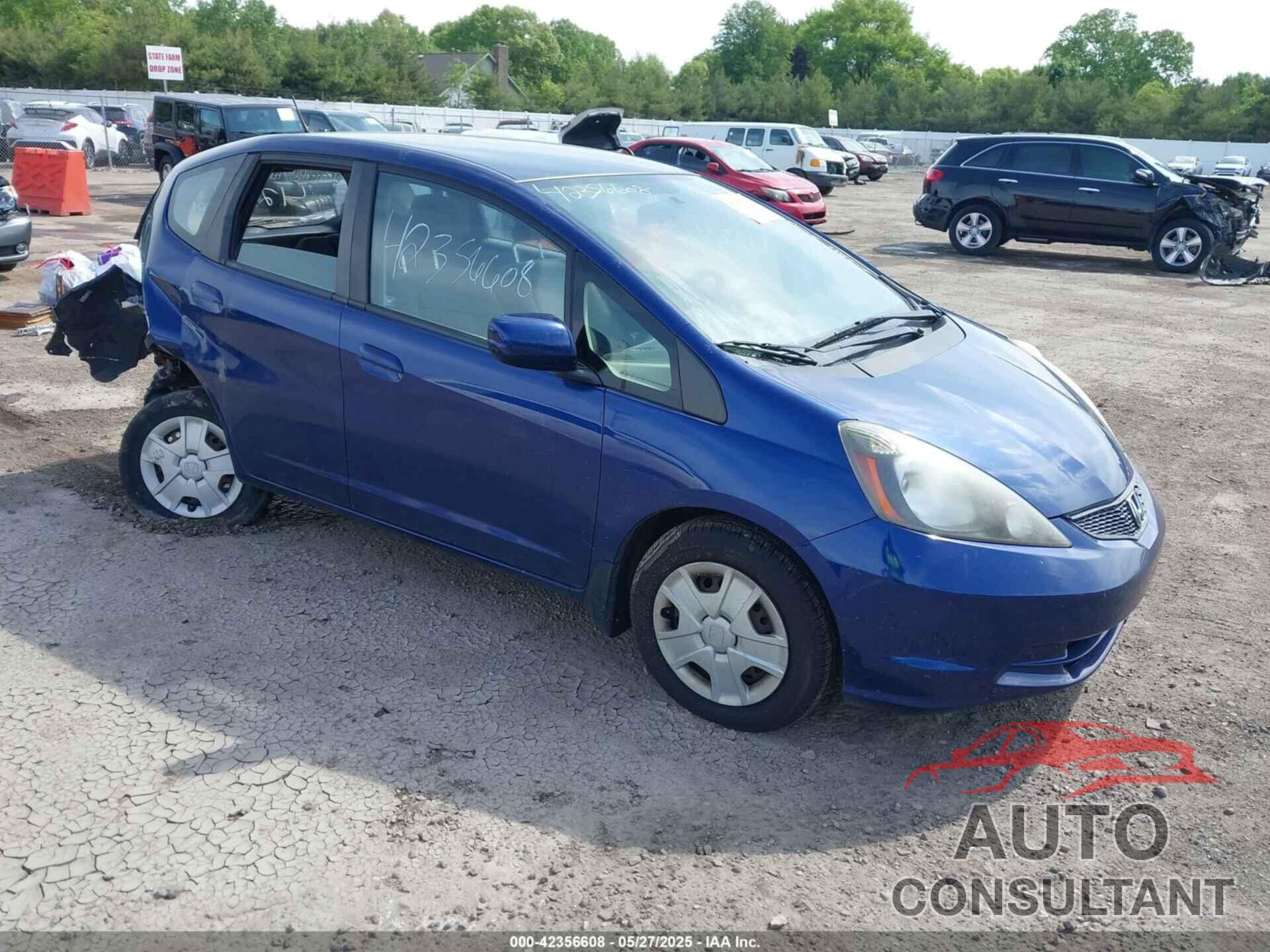 HONDA FIT 2013 - JHMGE8H32DC046557