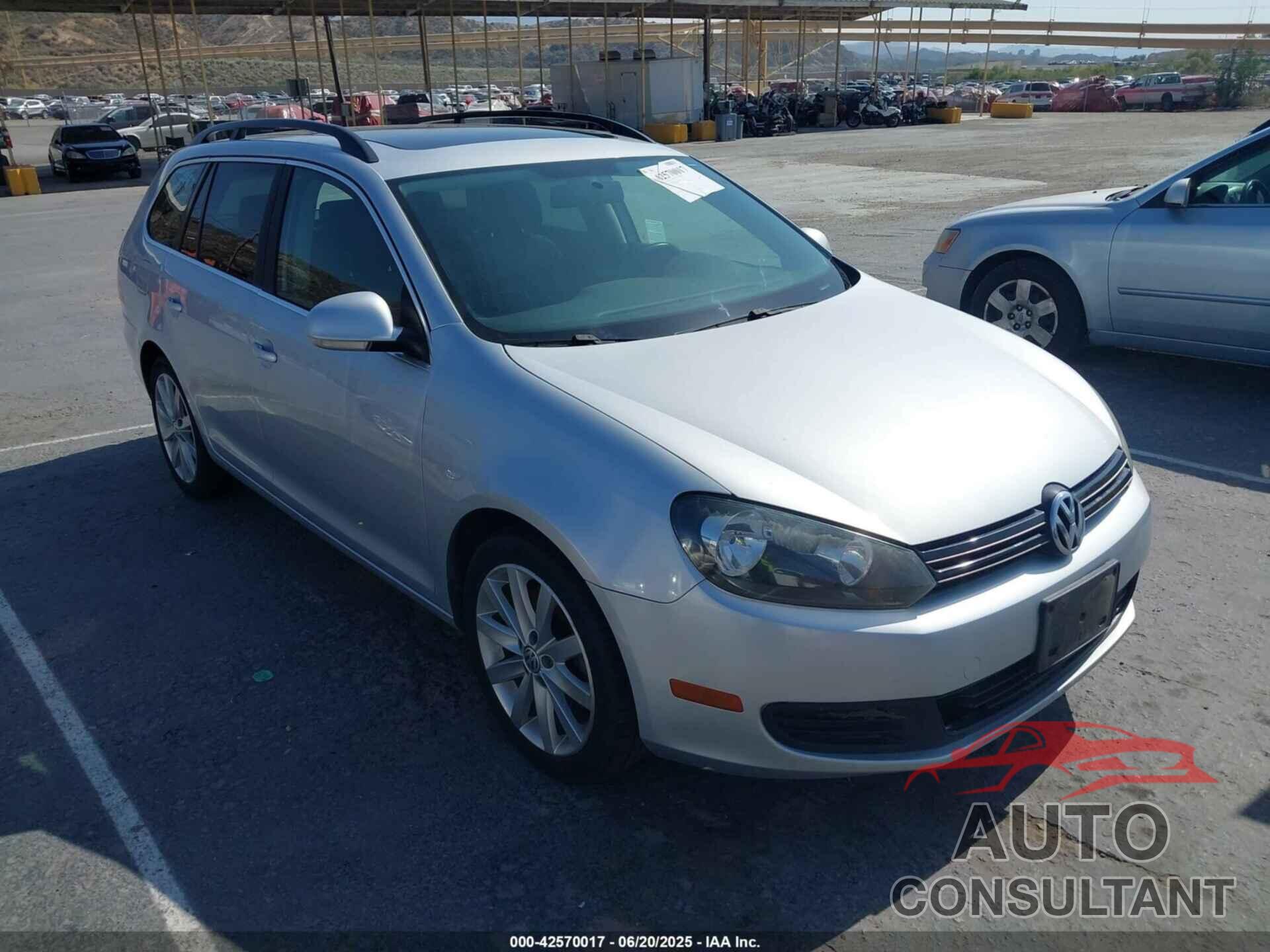 VOLKSWAGEN JETTA SPORTWAGEN 2013 - 3VWPL7AJ8DM646134