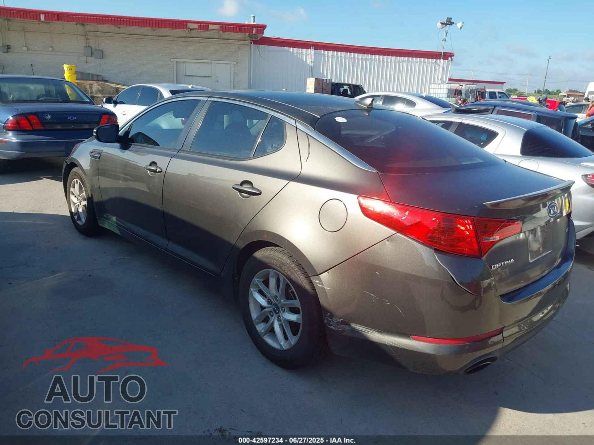 KIA OPTIMA 2011 - KNAGM4A73B5152623