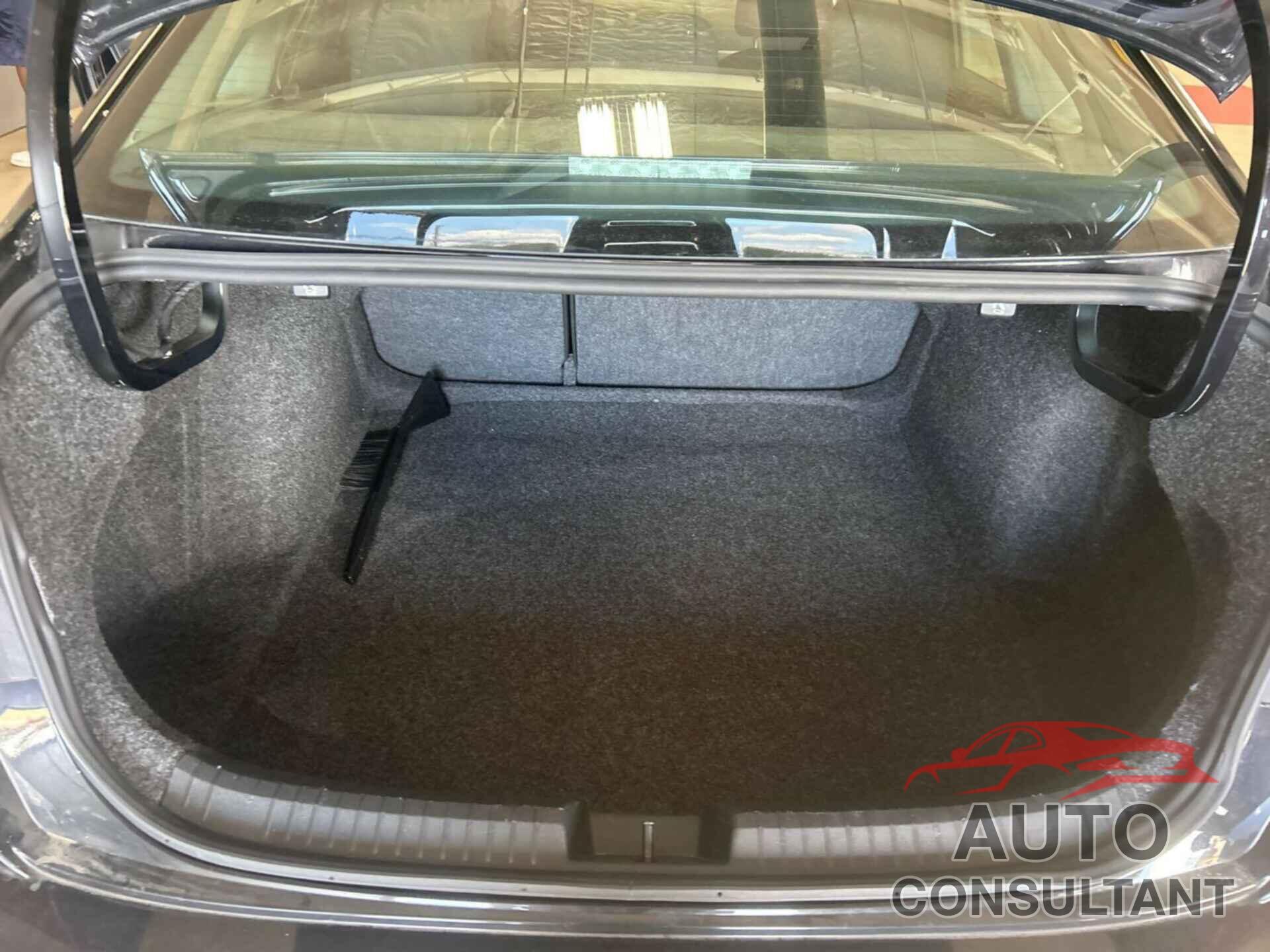 VOLKSWAGEN JETTA 2024 - 3VW5M7BU5RM054436