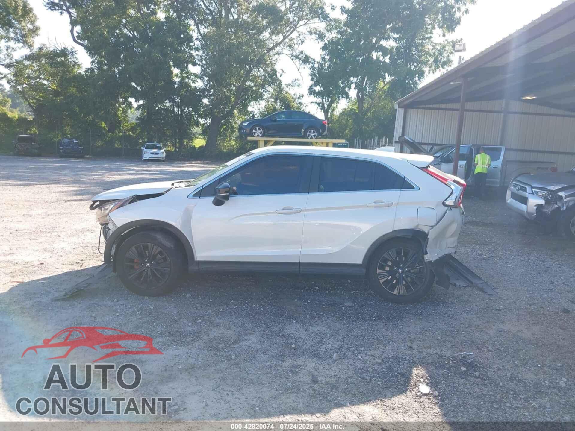MITSUBISHI ECLIPSE CROSS 2018 - JA4AT4AA3JZ066589