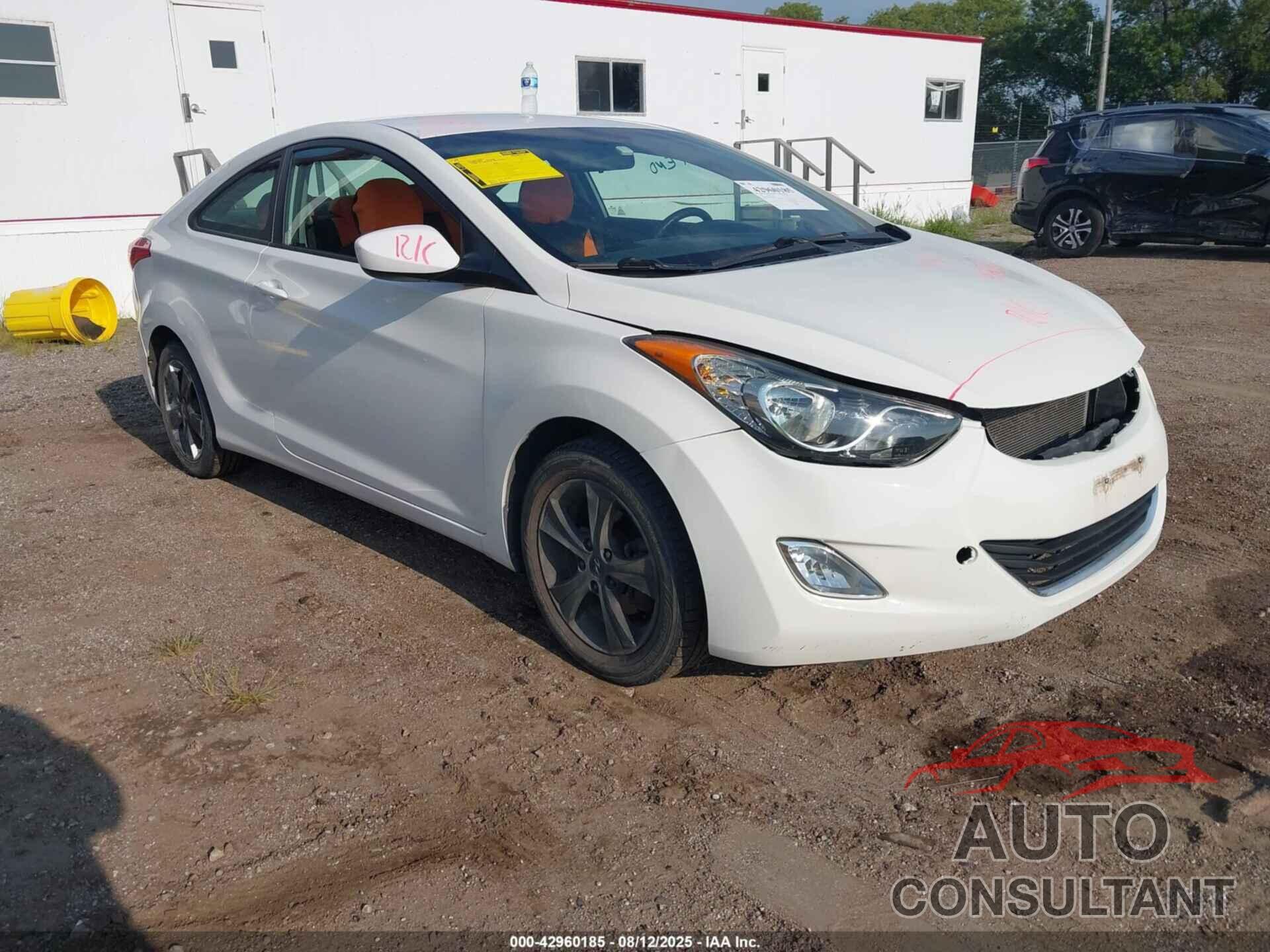 HYUNDAI ELANTRA 2013 - KMHDH6AE0DU014112