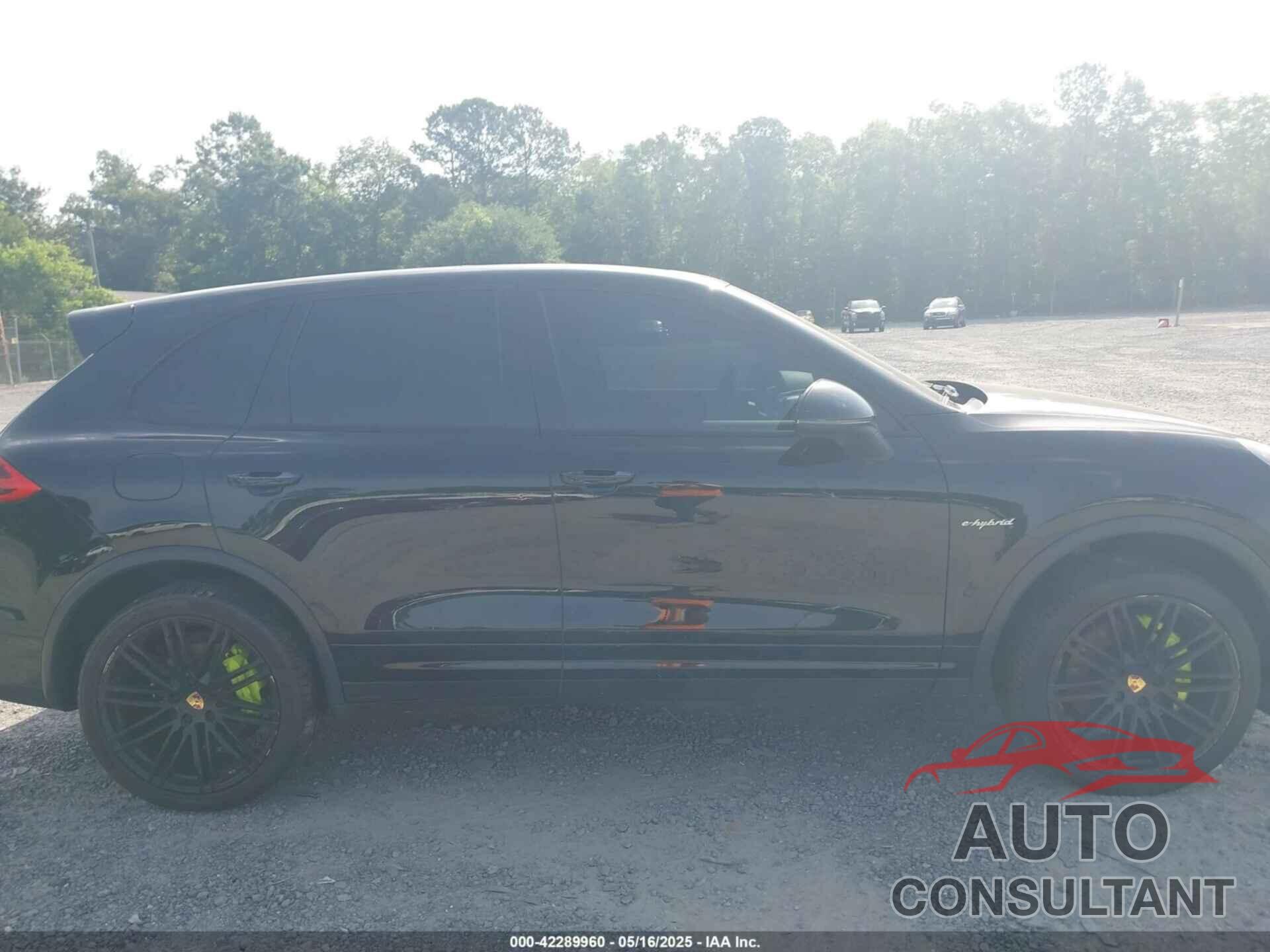 PORSCHE CAYENNE E-HYBRID 2016 - WP1AE2A27GLA59572