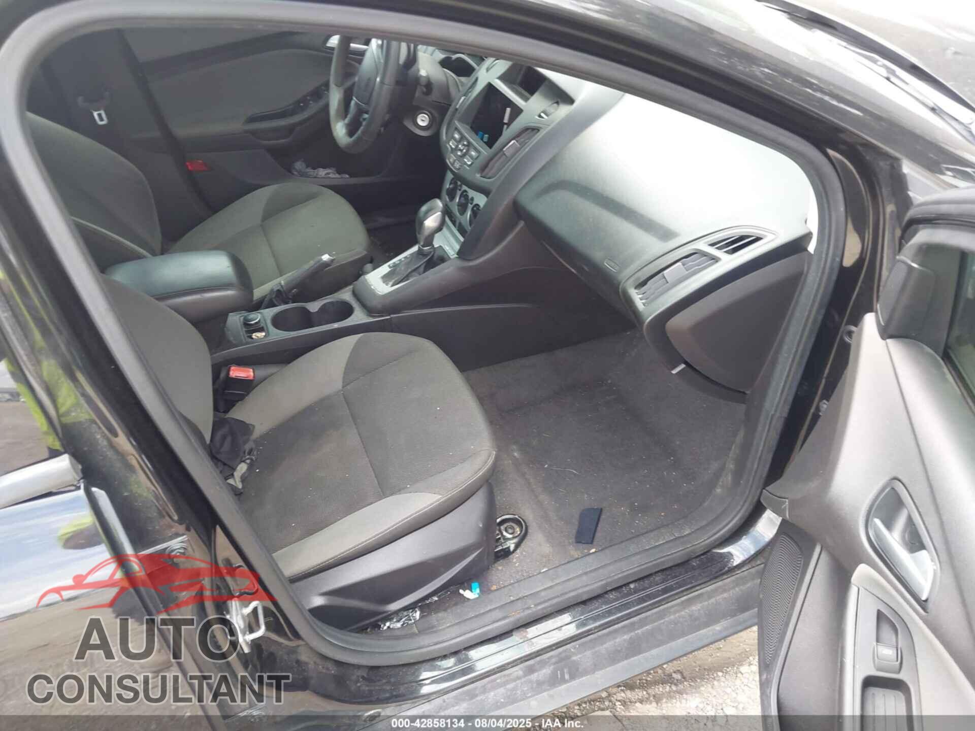 FORD FOCUS 2012 - 1FAHP3F25CL102010