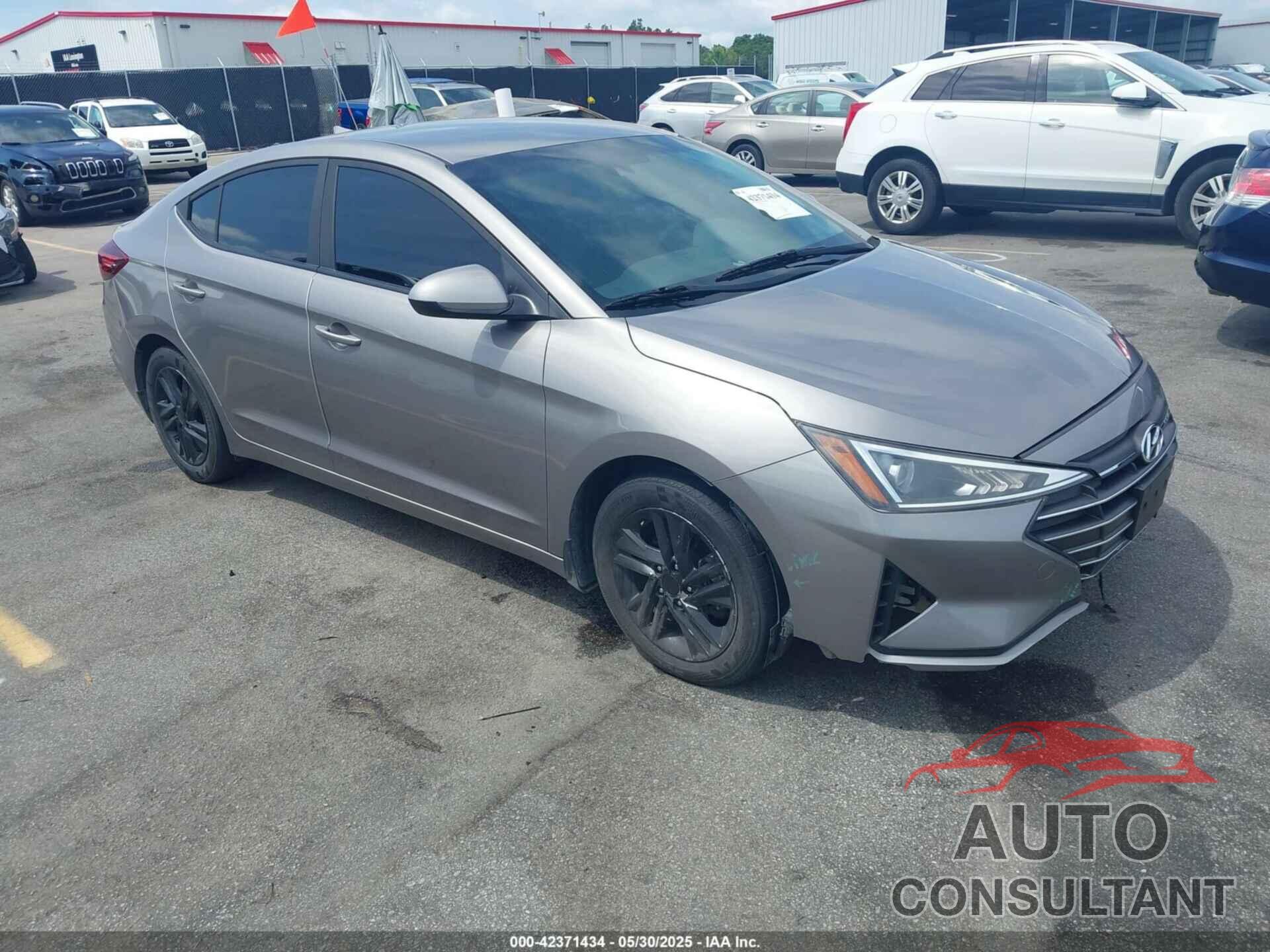 HYUNDAI ELANTRA 2020 - KMHD84LF7LU967585