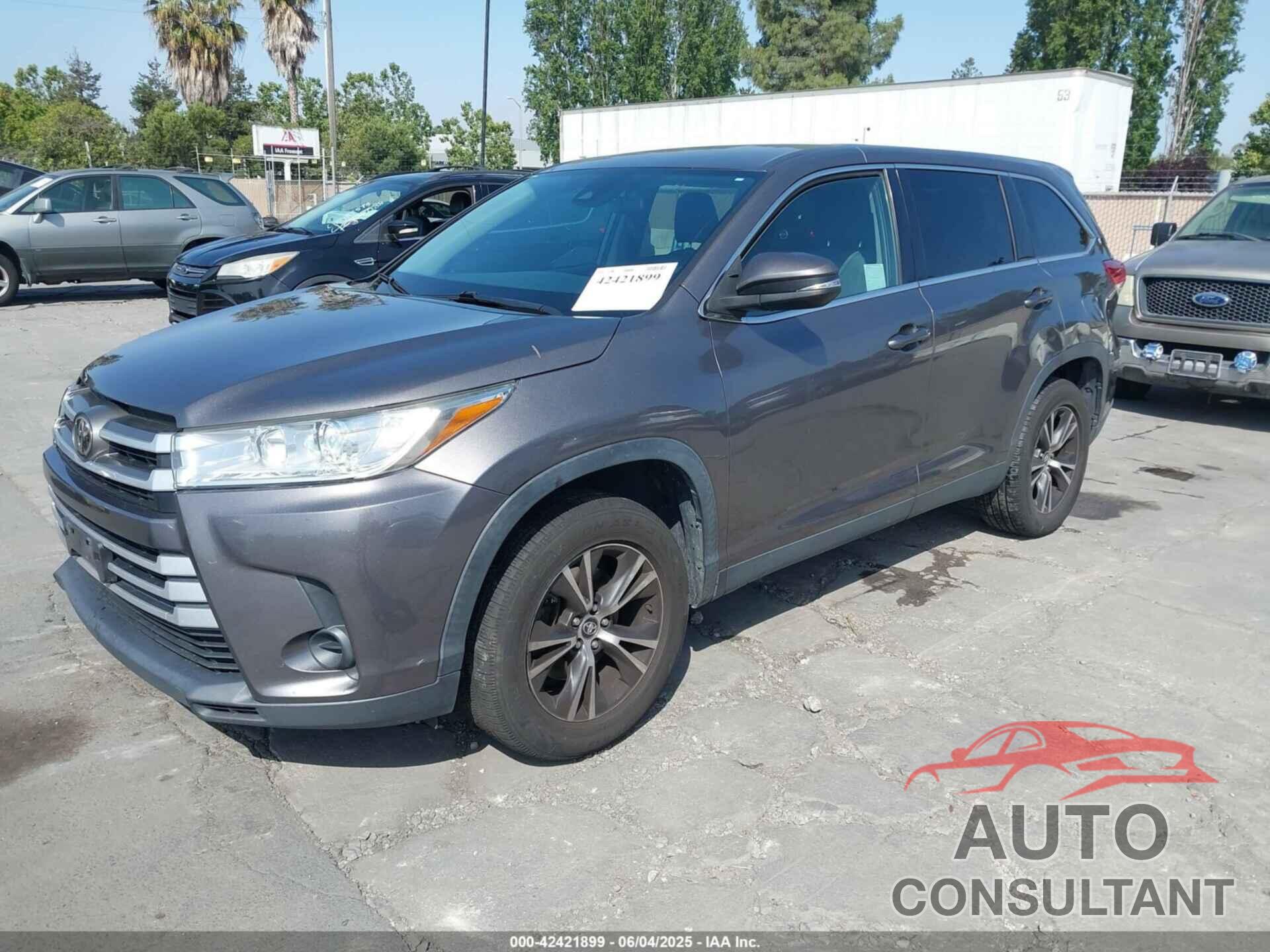 TOYOTA HIGHLANDER 2019 - 5TDZZRFH6KS326822