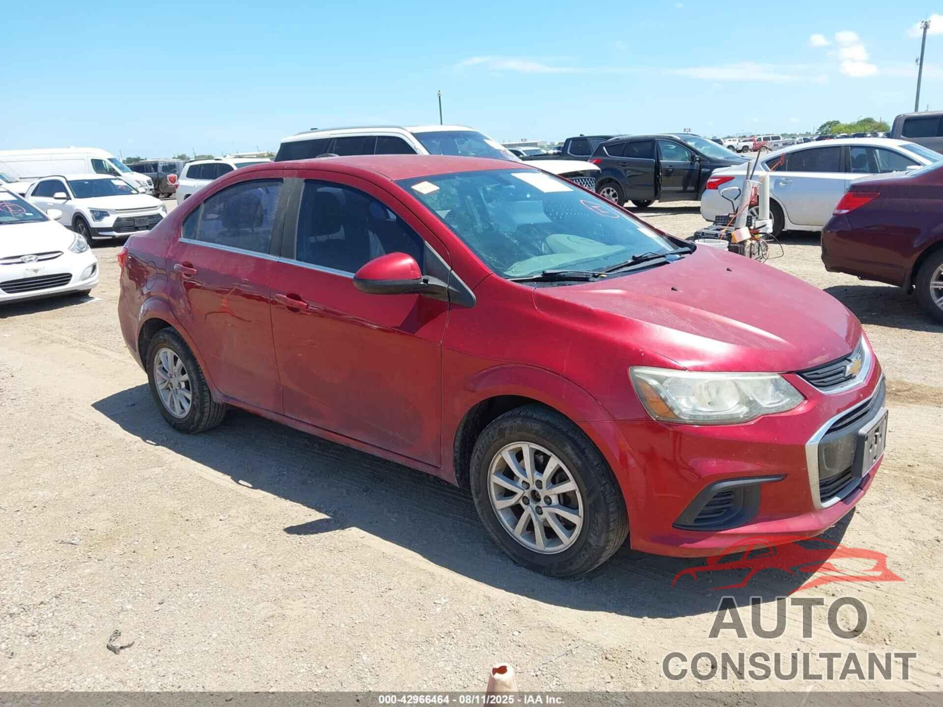 CHEVROLET SONIC 2017 - 1G1JD5SH0H4104591