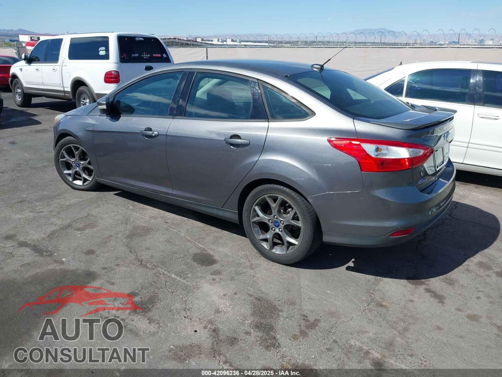 FORD FOCUS 2014 - 1FADP3F27EL259670