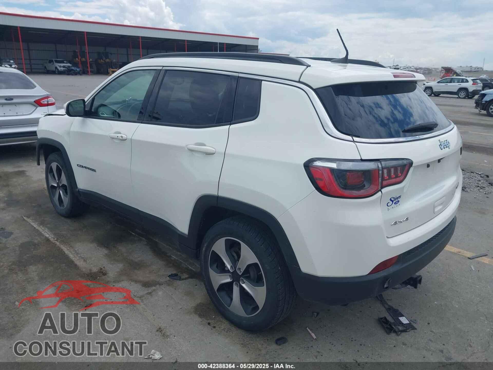 JEEP COMPASS 2018 - 3C4NJDBB4JT232968