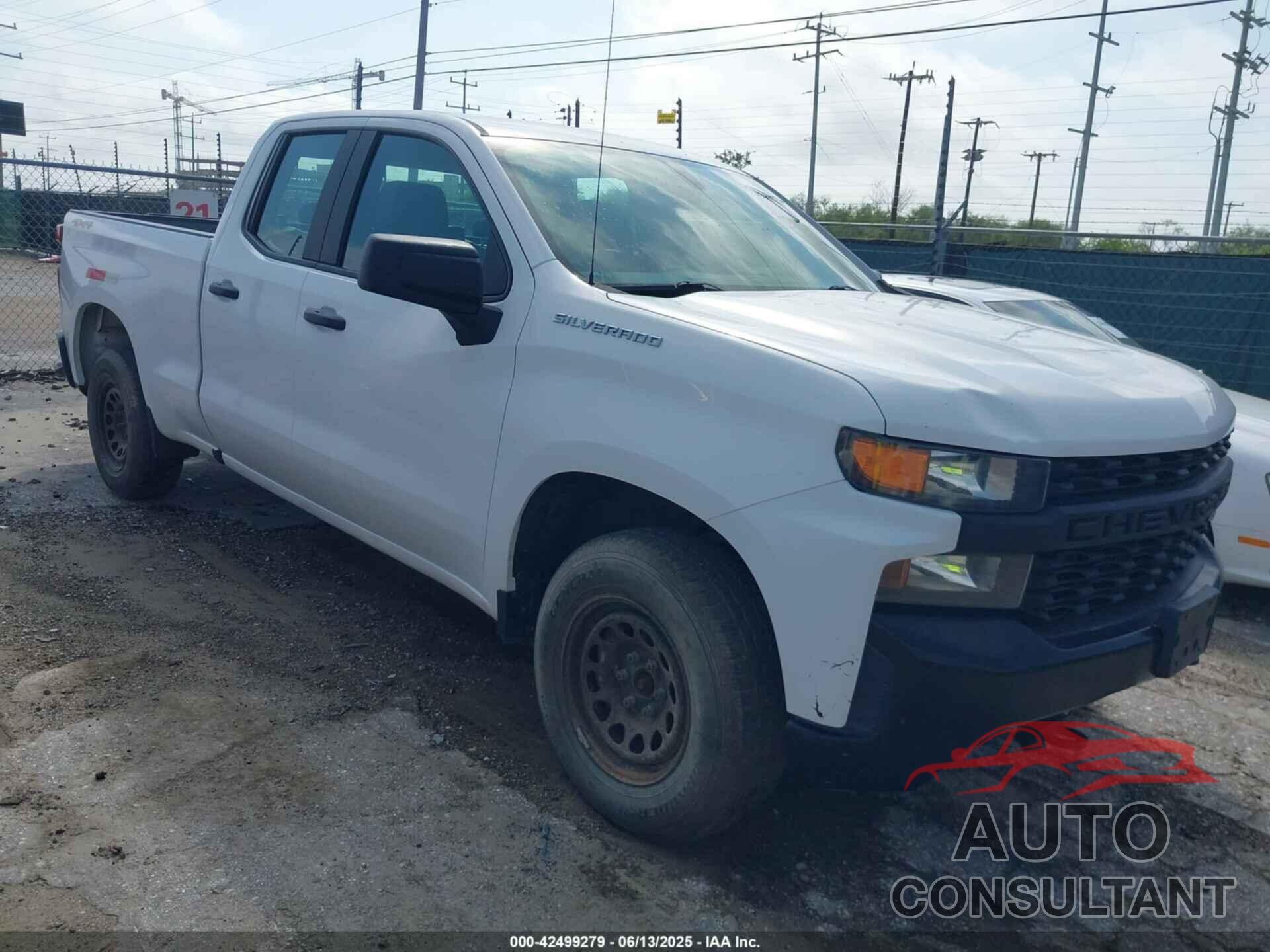 CHEVROLET SILVERADO 1500 2020 - 1GCRYAEF5LZ178540