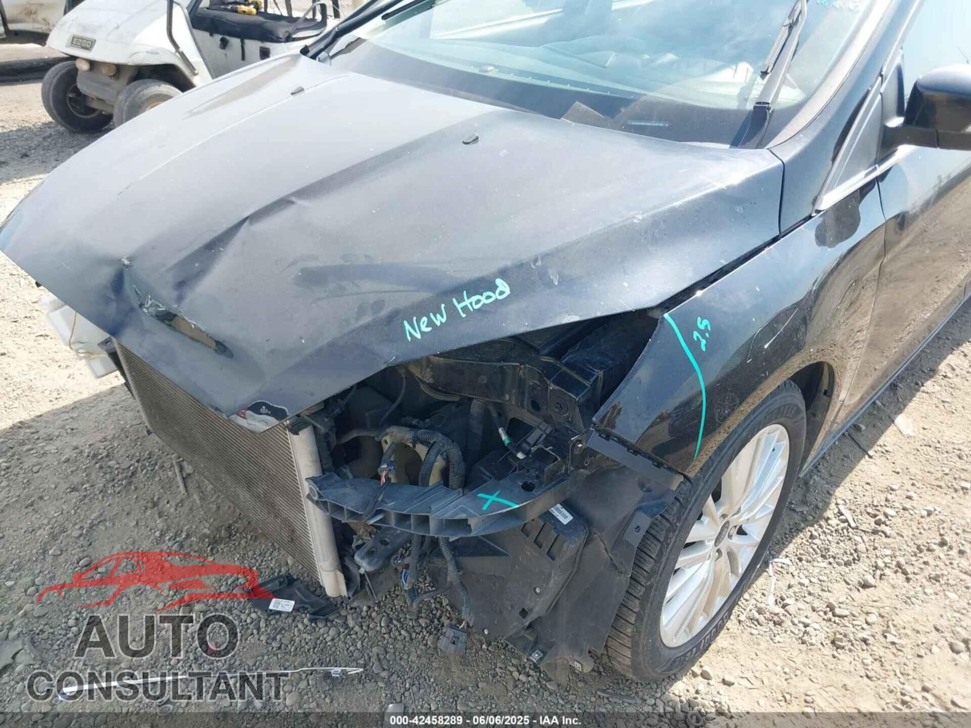 FORD FOCUS 2017 - 1FADP3N29HL319759