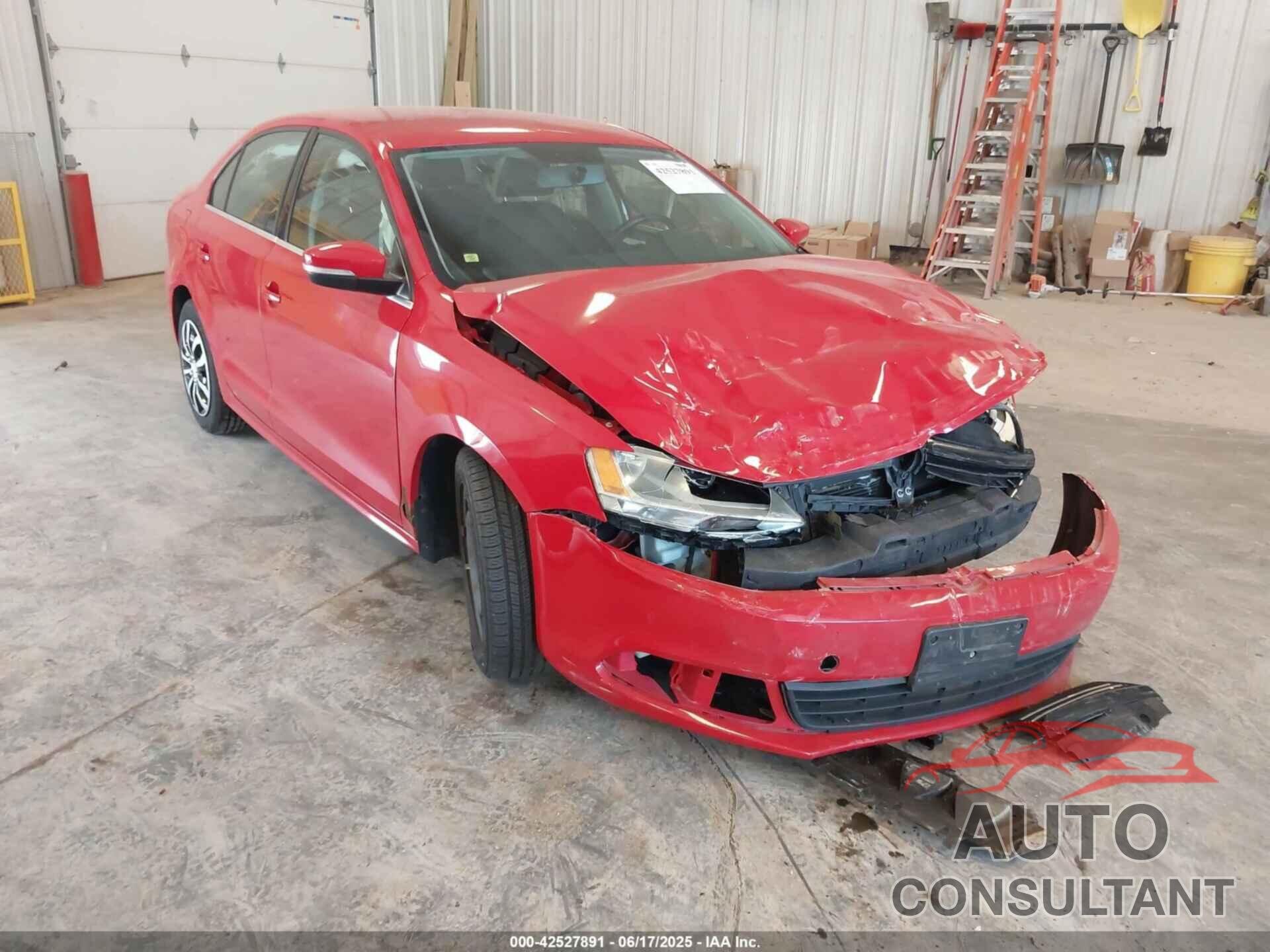 VOLKSWAGEN JETTA 2013 - 3VWDP7AJ8DM293840