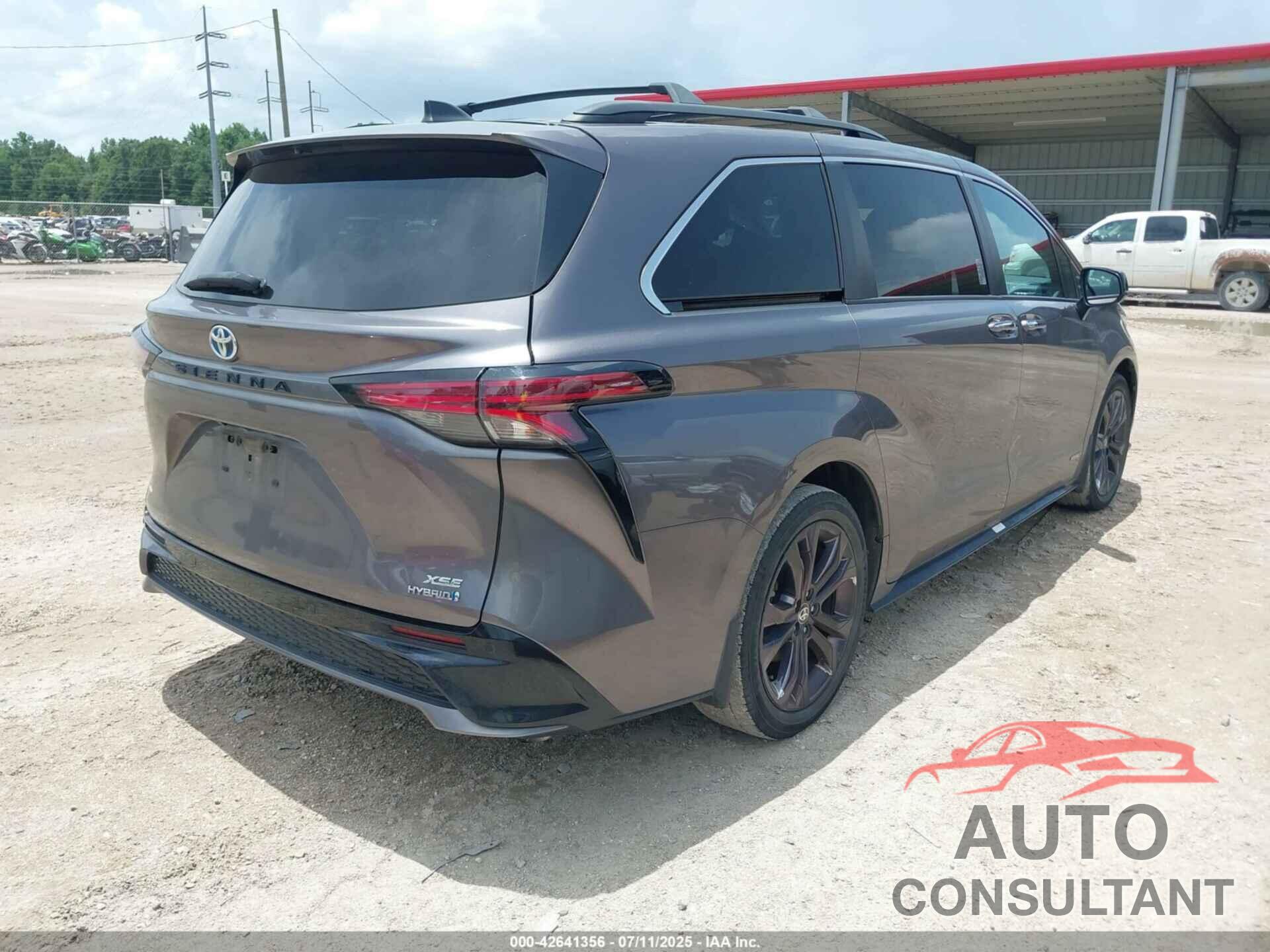 TOYOTA SIENNA 2021 - 5TDDRKEC7MS035725