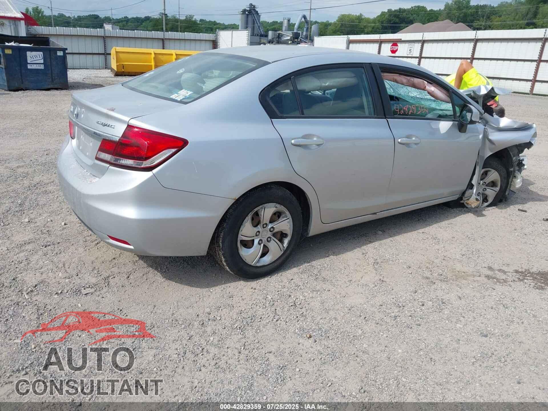 HONDA CIVIC 2013 - 2HGFB2F58DH565845