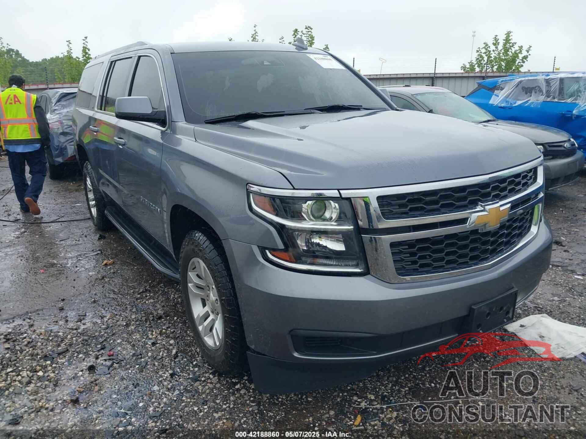 CHEVROLET SUBURBAN 2019 - 1GNSKHKCXKR405555