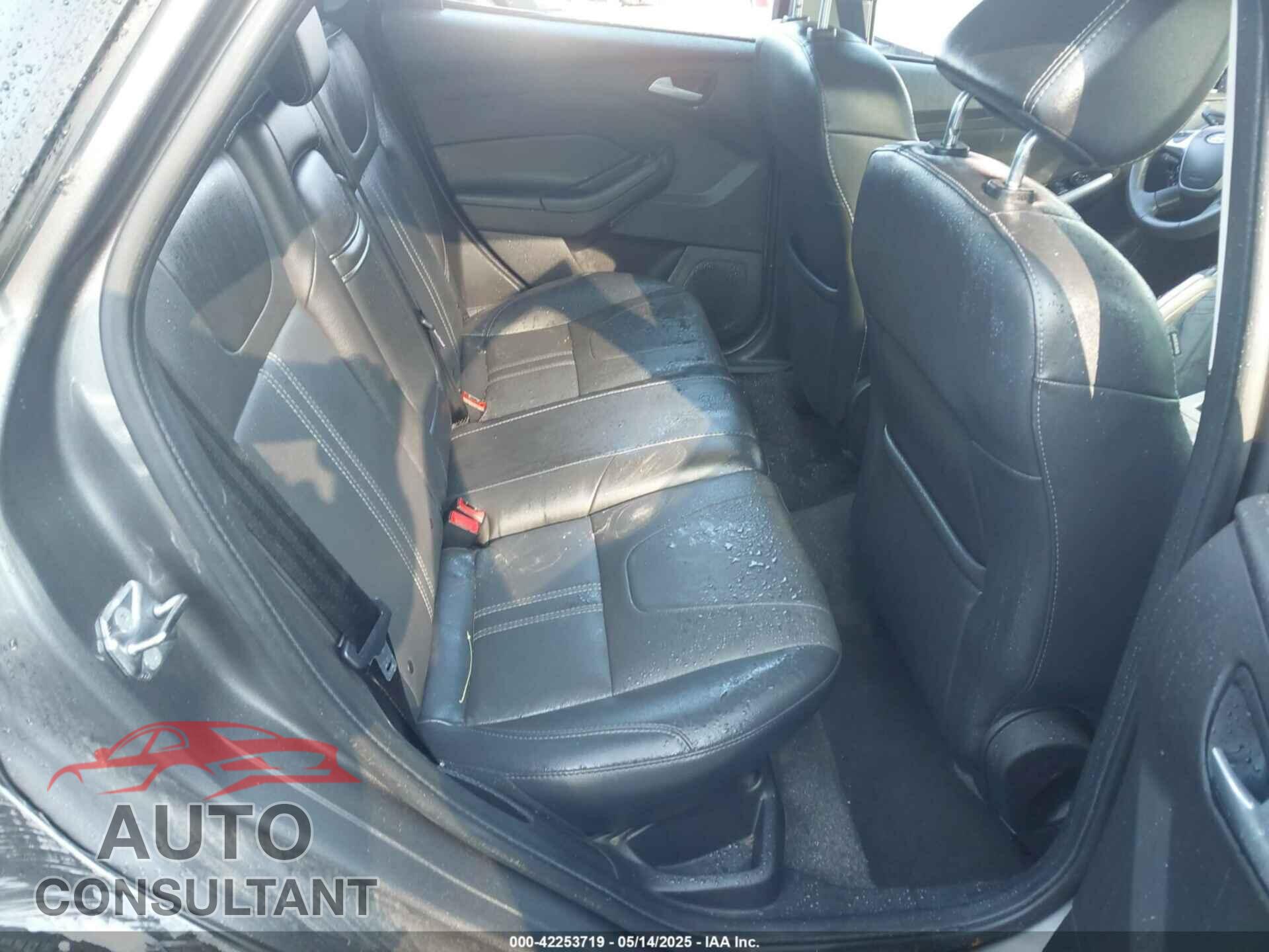 FORD FOCUS 2013 - 1FADP3F28DL259224