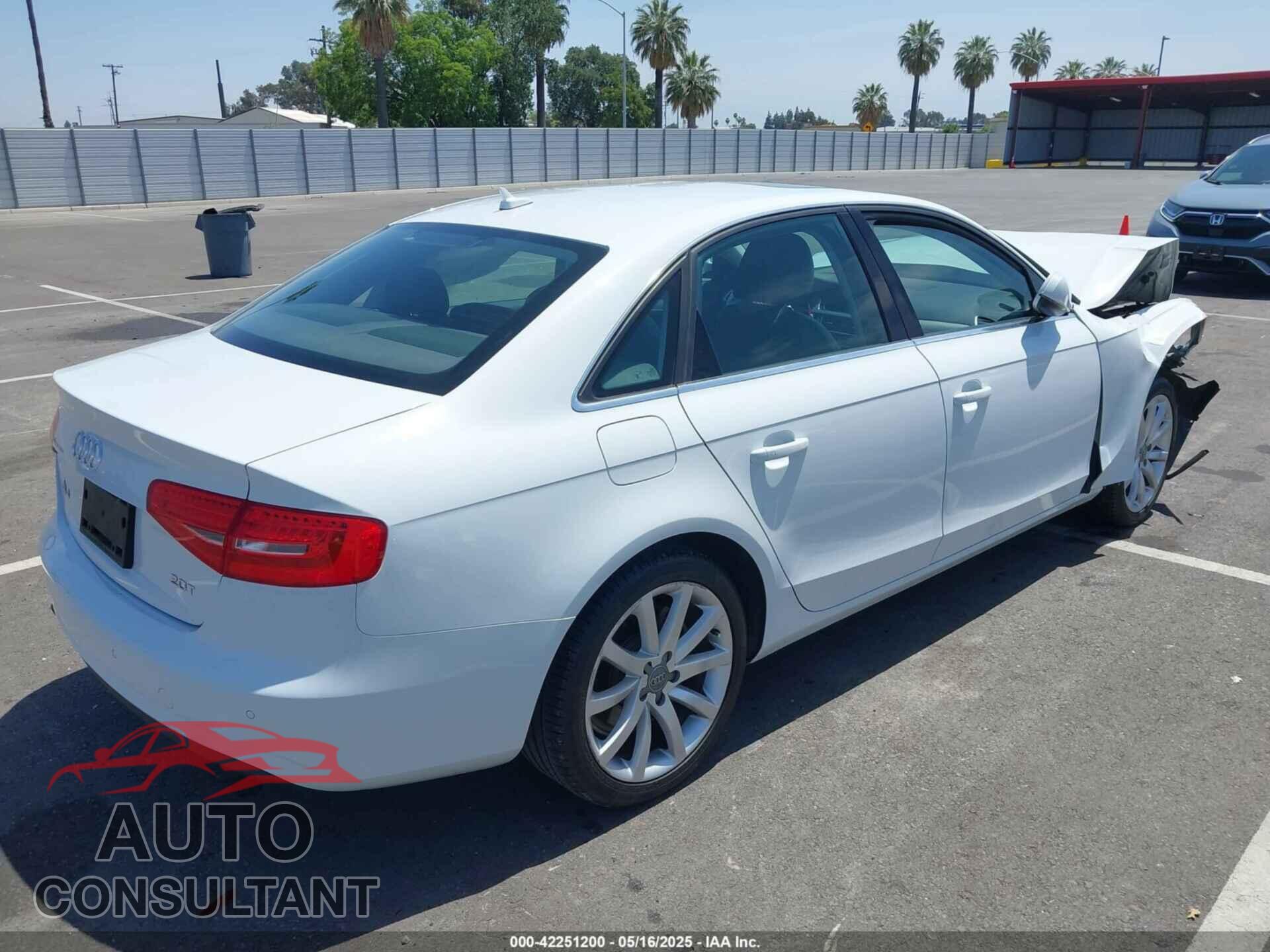 AUDI A4 2013 - WAUEFAFL7DN022272
