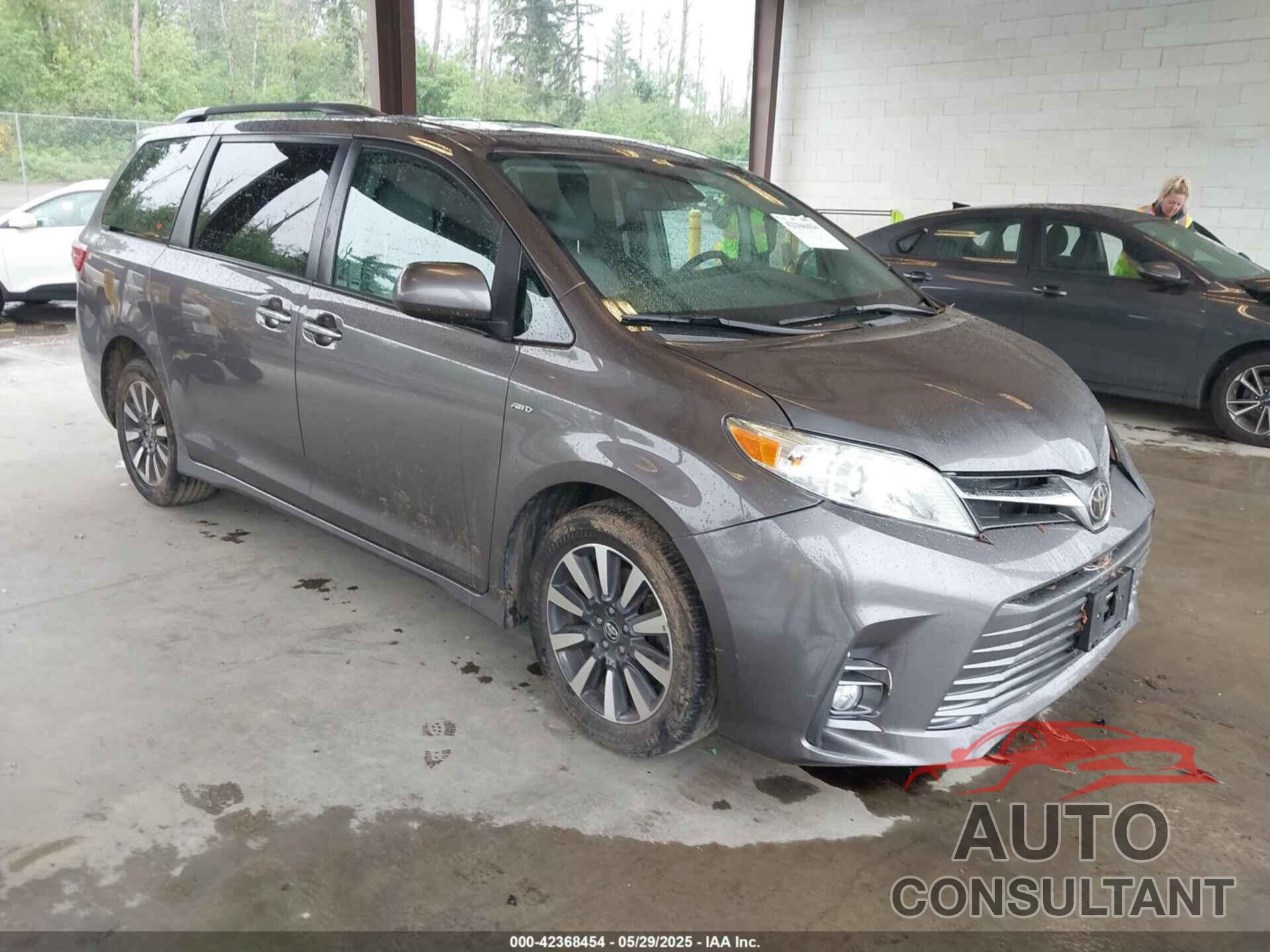 TOYOTA SIENNA 2019 - 5TDDZ3DC4KS218164