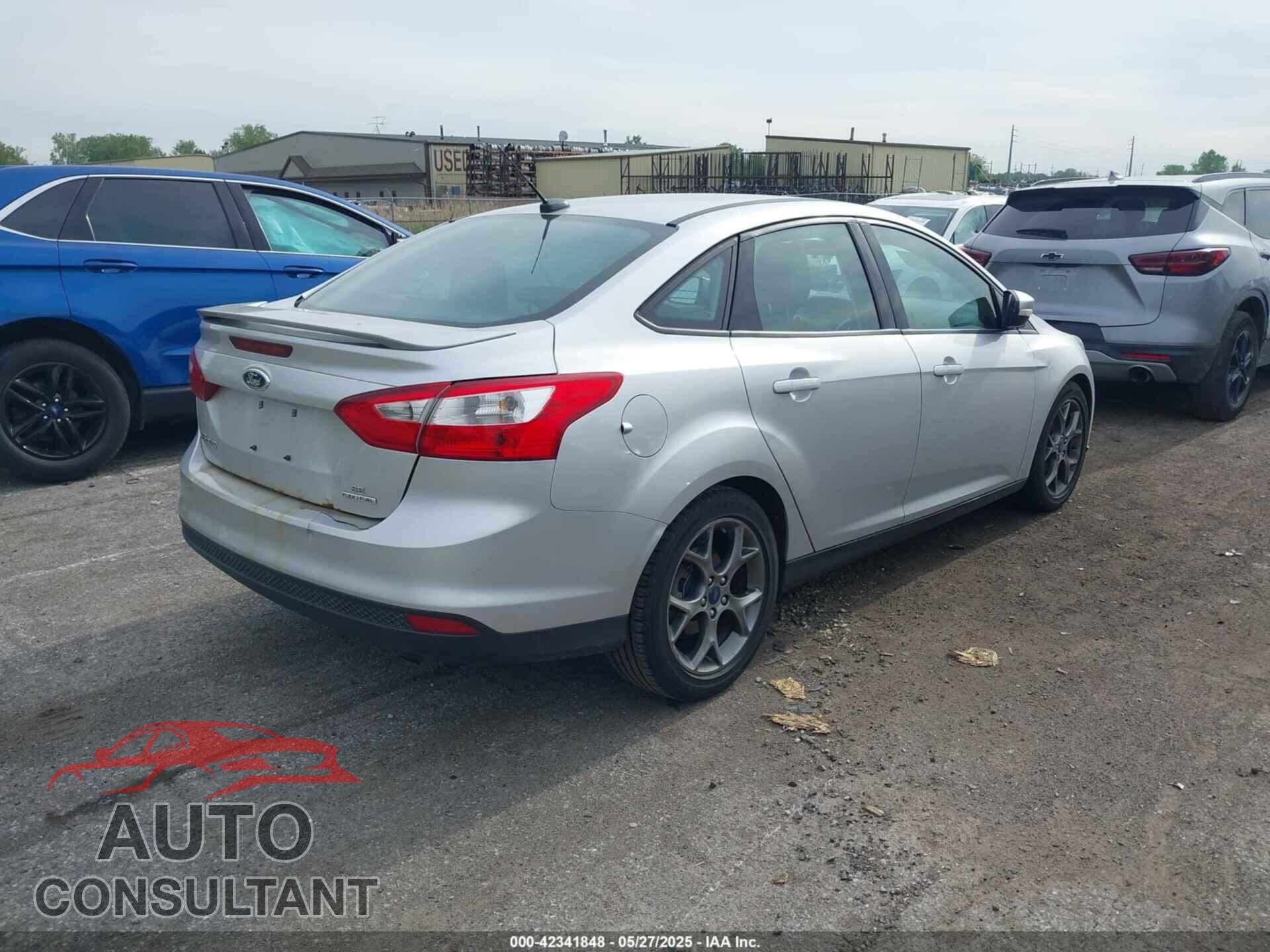 FORD FOCUS 2014 - 1FADP3F20EL389547