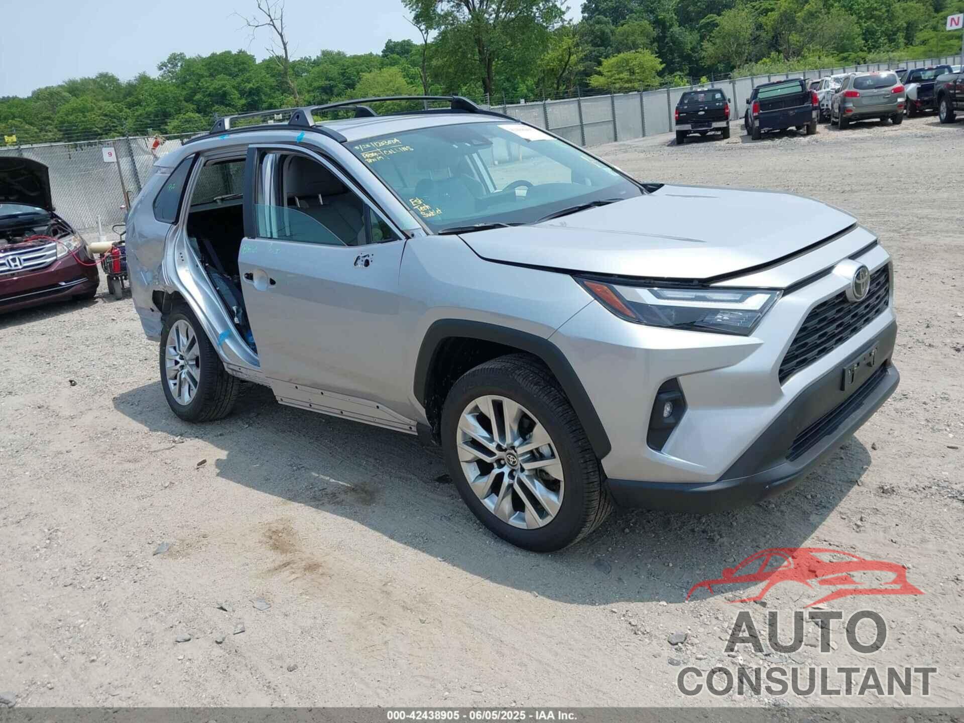 TOYOTA RAV4 2024 - 2T3A1RFV6RC462114