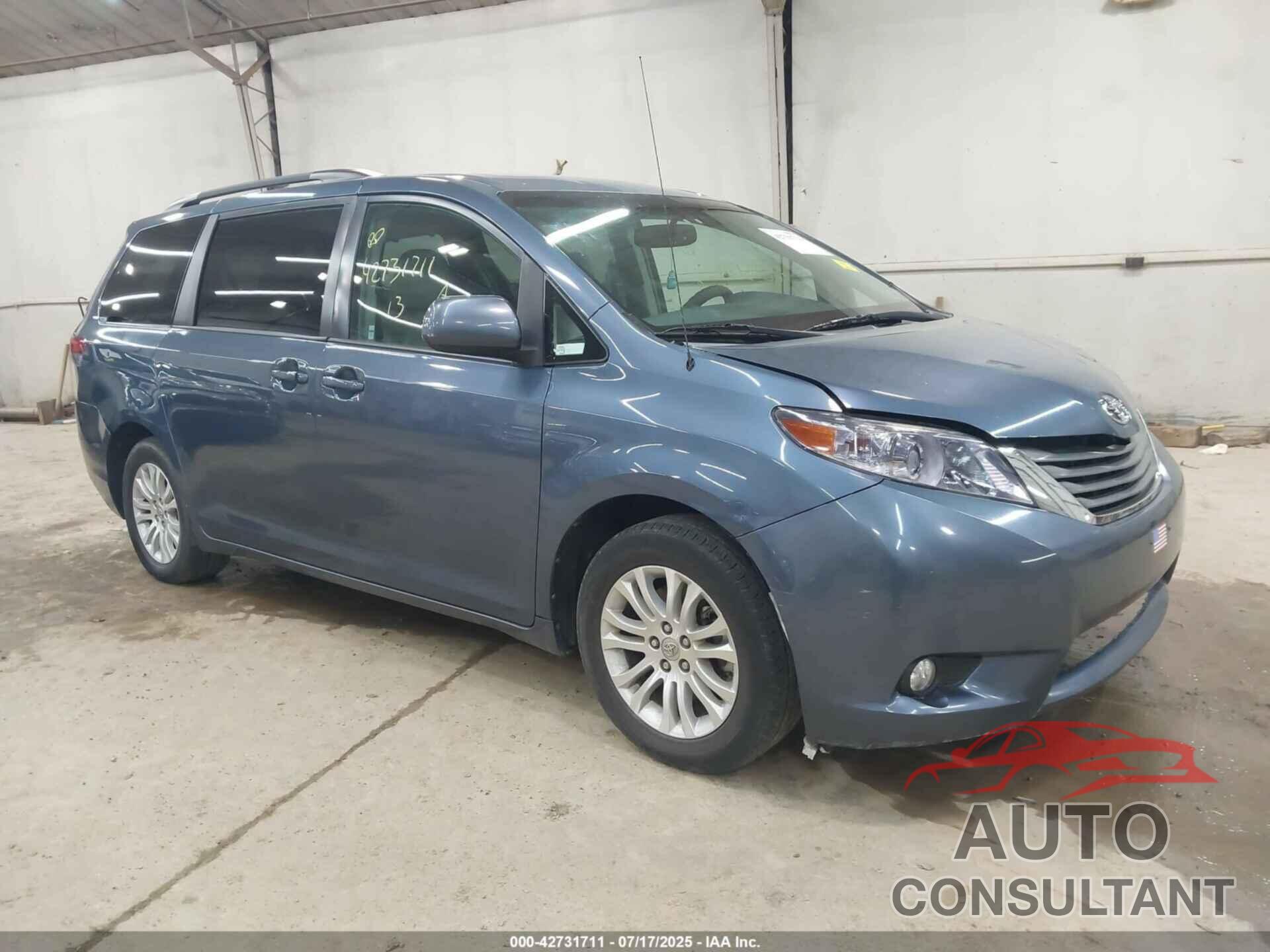 TOYOTA SIENNA 2013 - 5TDYK3DC1DS359718