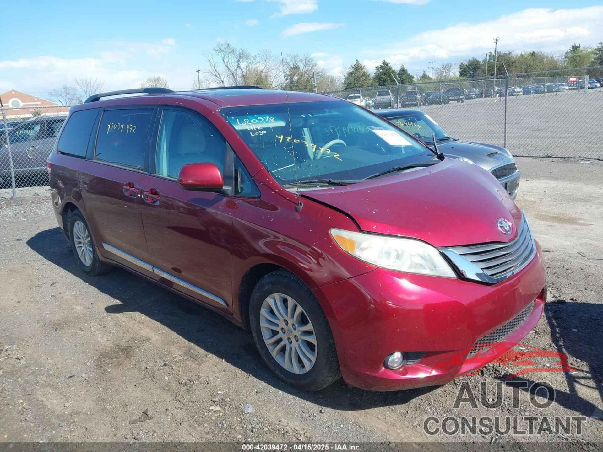 TOYOTA SIENNA 2014 - 5TDYK3DC8ES457940