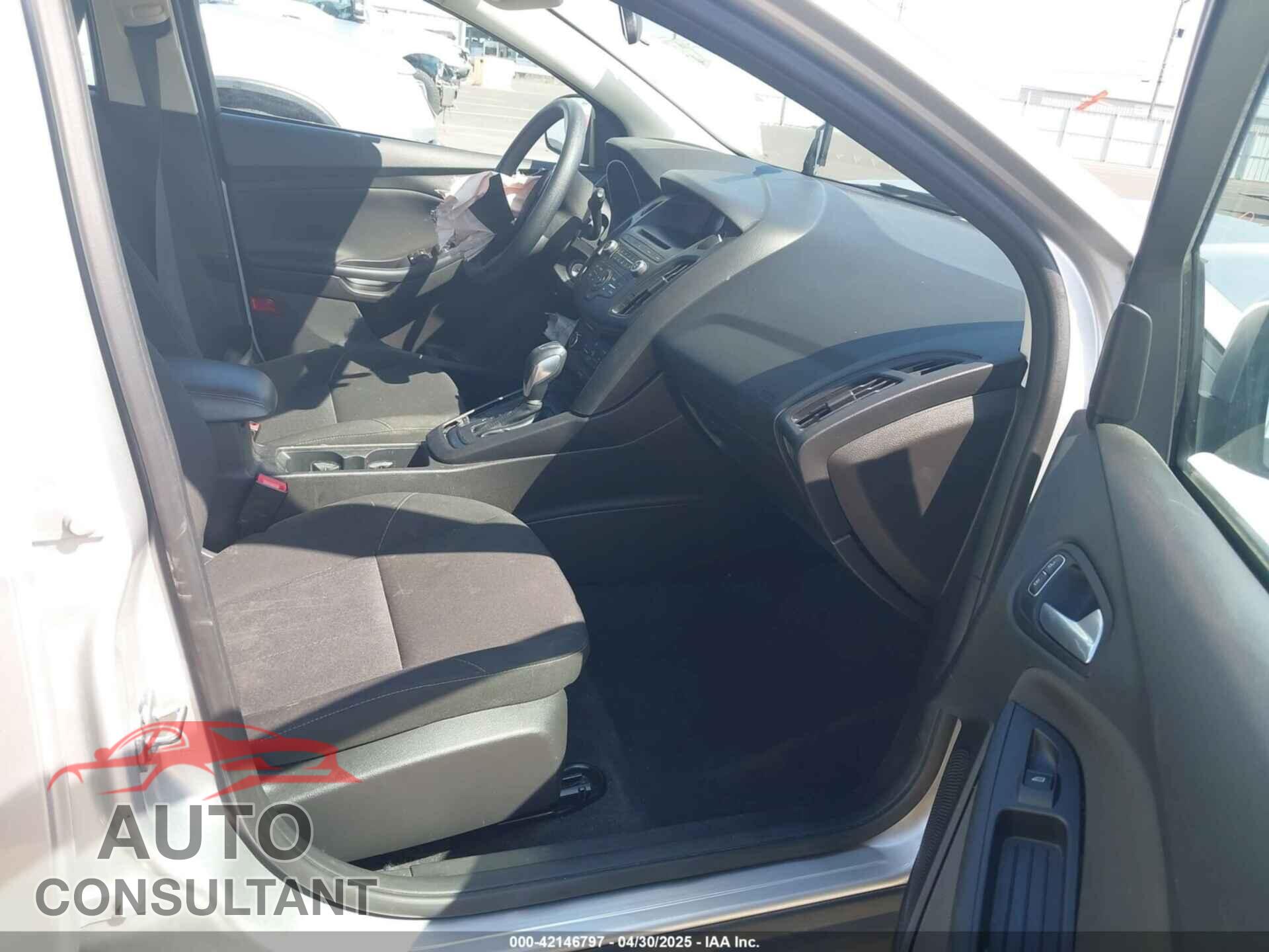 FORD FOCUS 2016 - 1FADP3K27GL235054