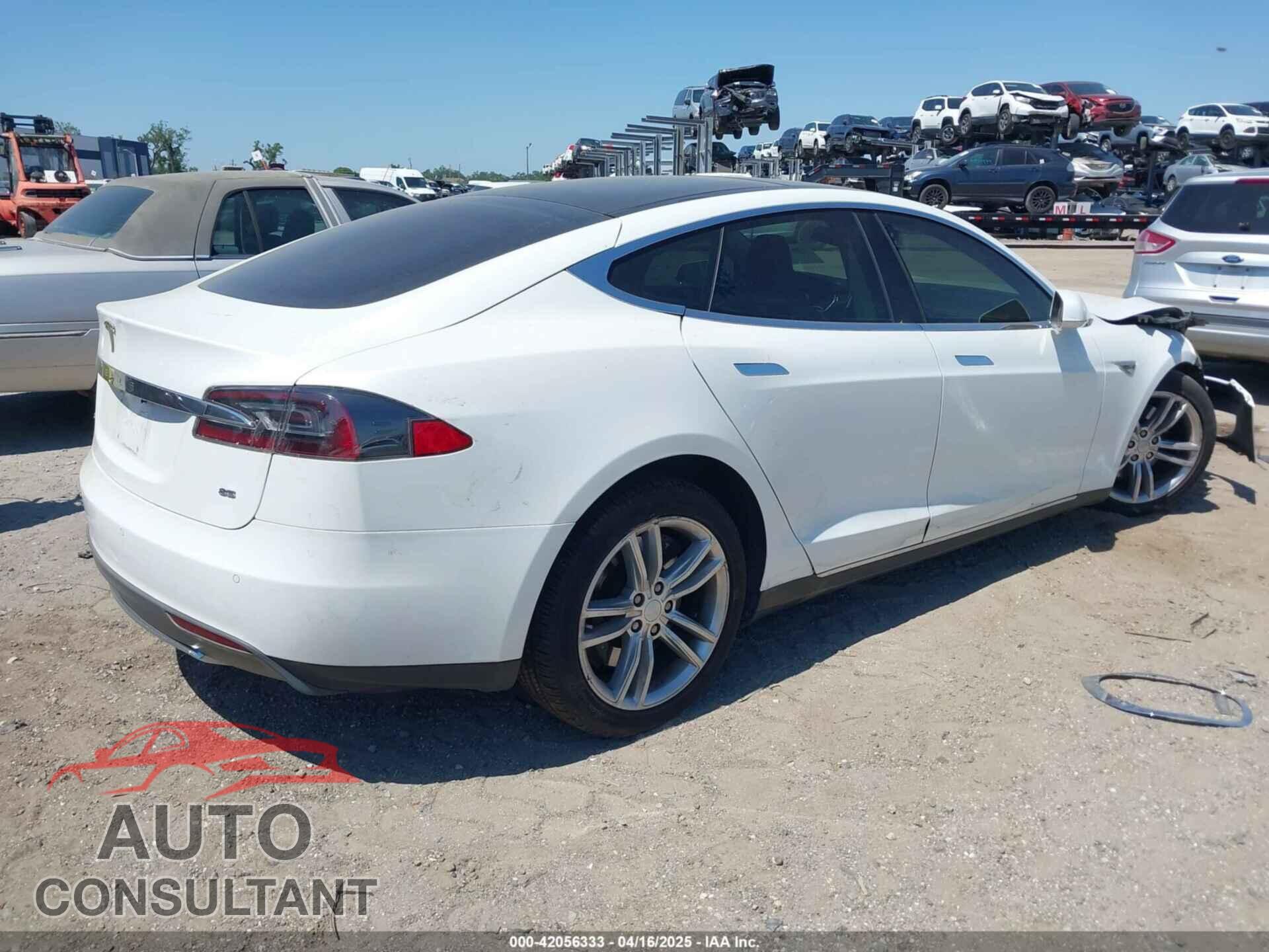 TESLA MODEL S 2013 - 5YJSA1CN2DFP26615