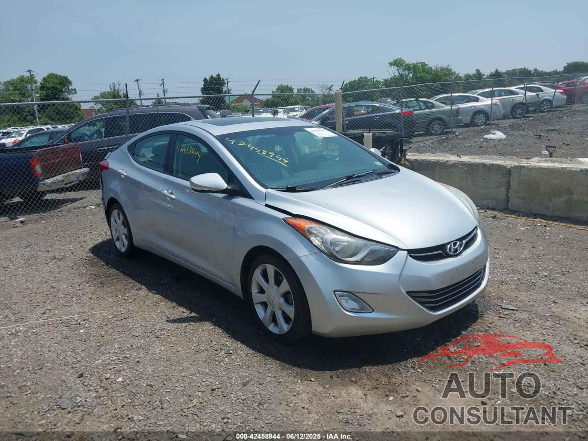 HYUNDAI ELANTRA 2013 - 5NPDH4AE0DH214720