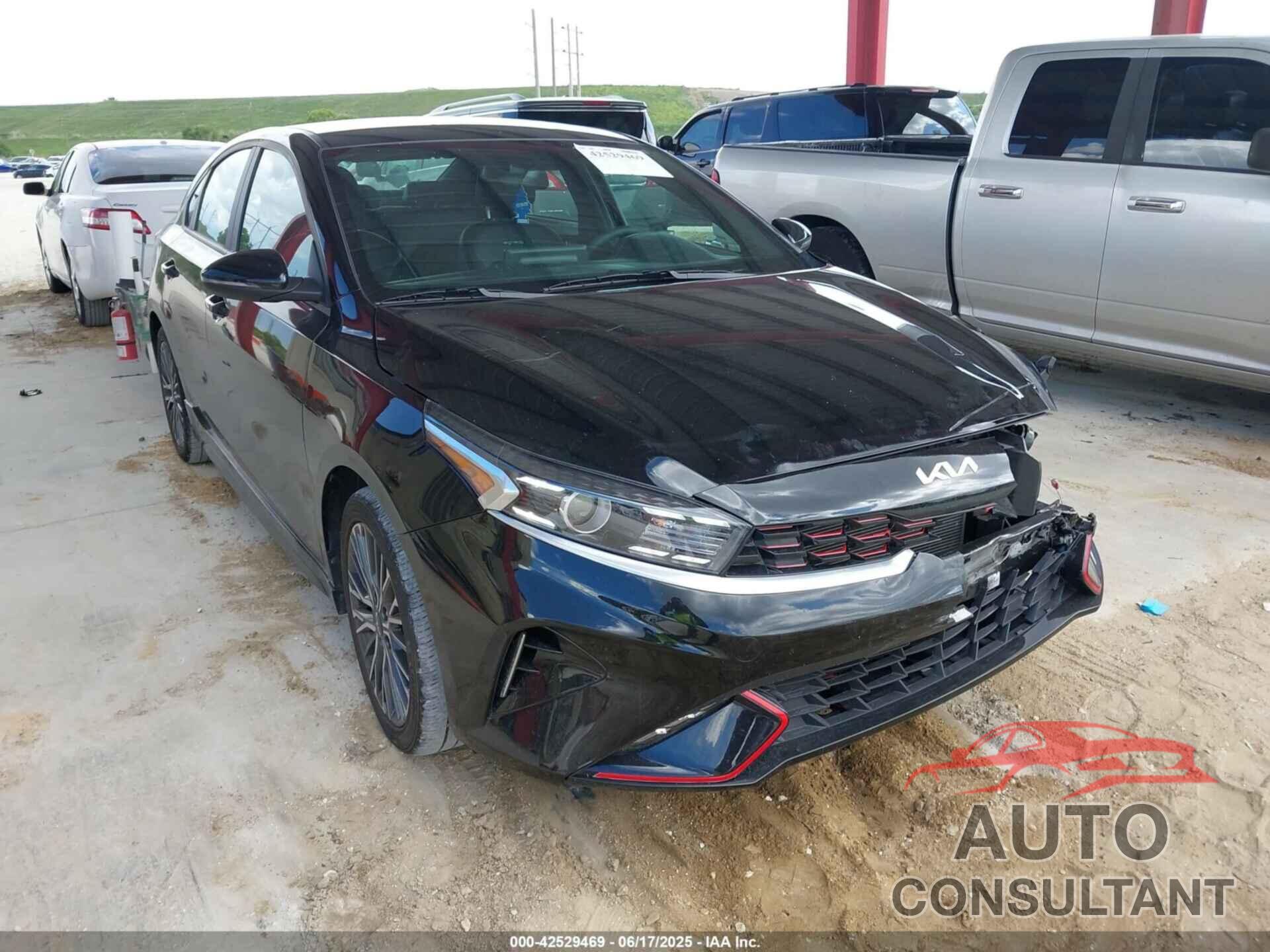 KIA FORTE 2023 - 3KPF54AD3PE648955