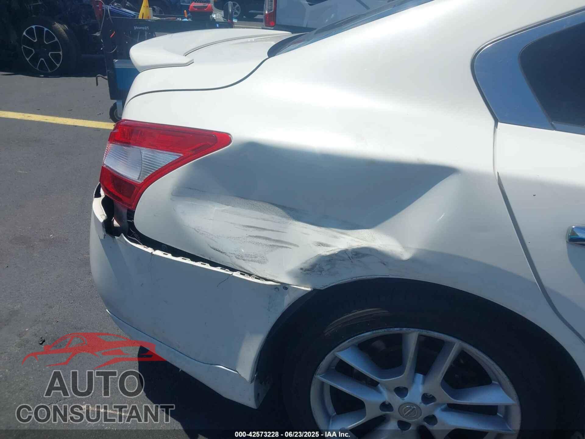 NISSAN MAXIMA 2011 - 1N4AA5AP8BC862013