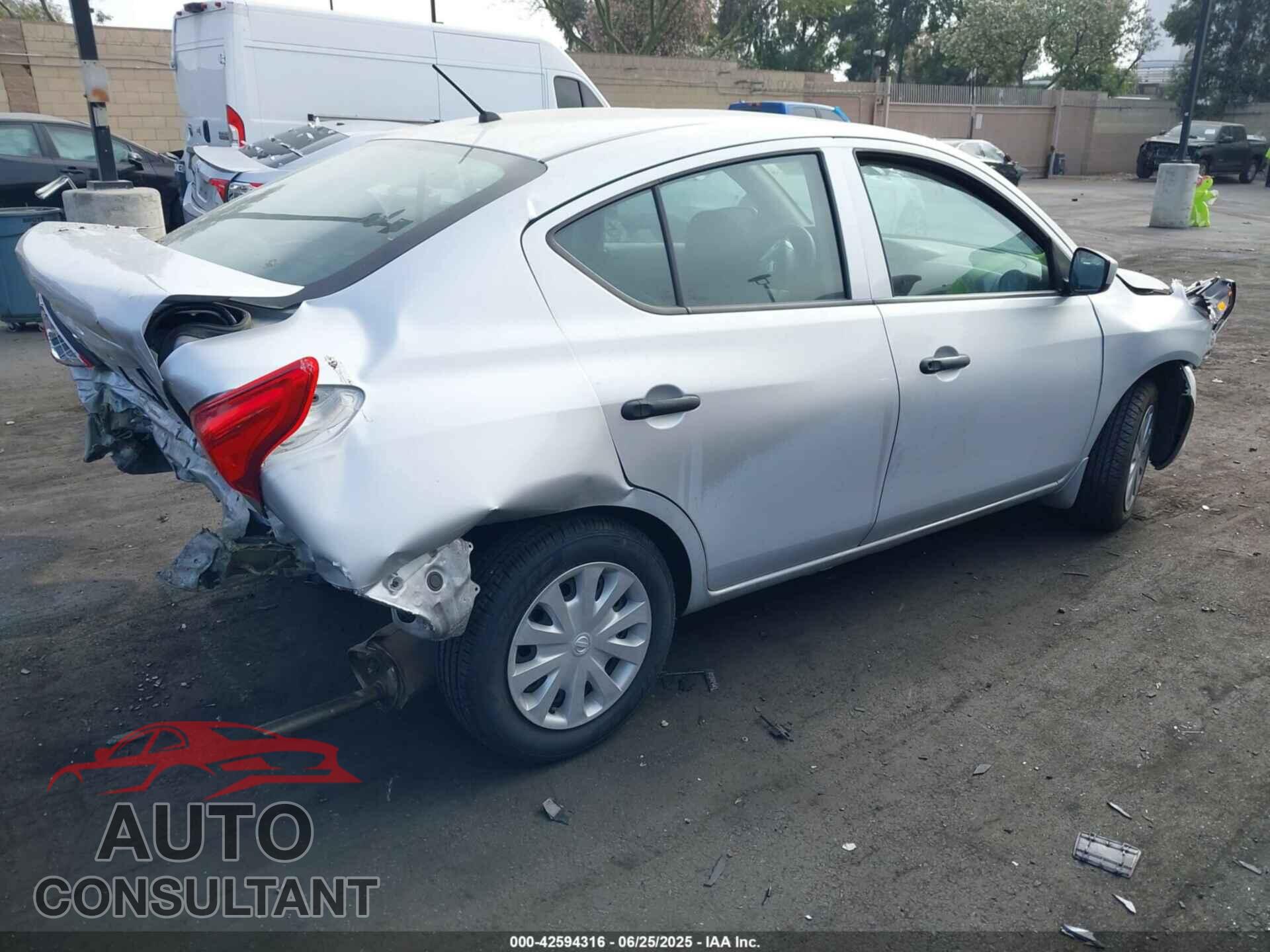 NISSAN VERSA 2017 - 3N1CN7AP7HL882286