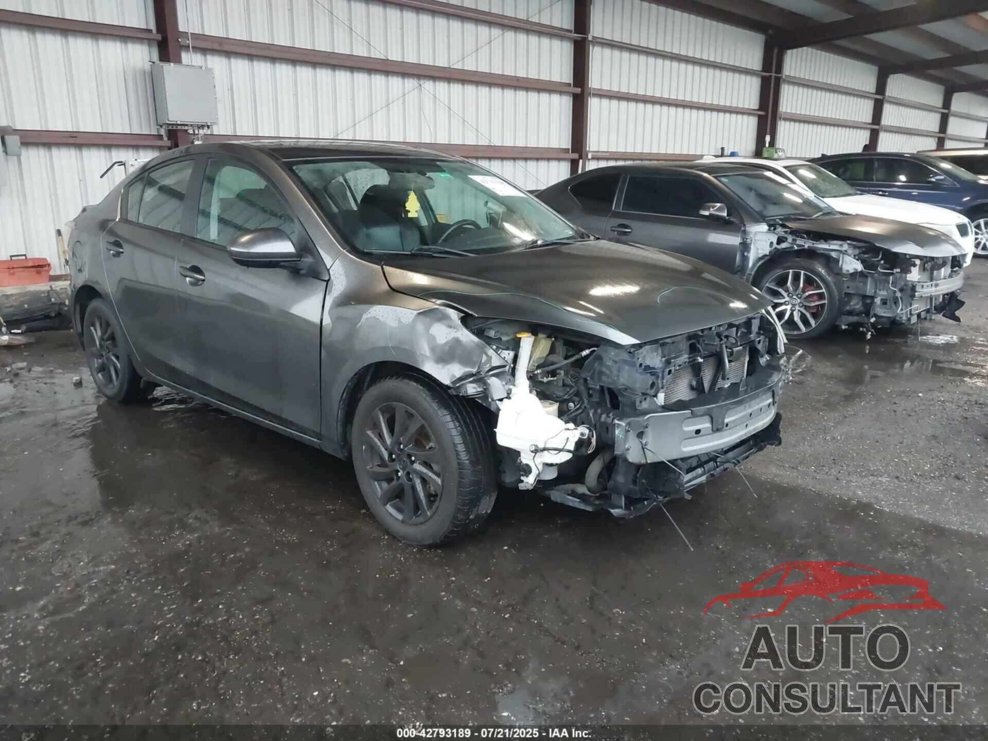 MAZDA MAZDA3 2012 - JM1BL1W81C1675843