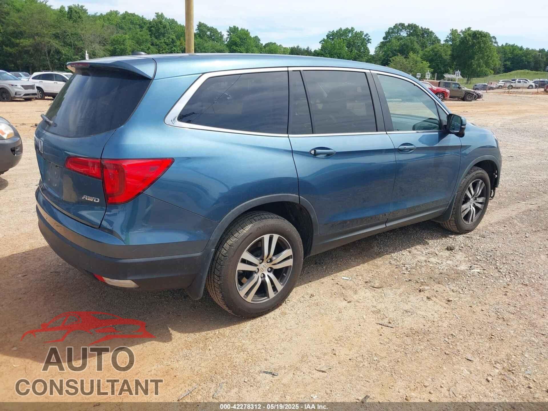 HONDA PILOT 2017 - 5FNYF6H56HB078879