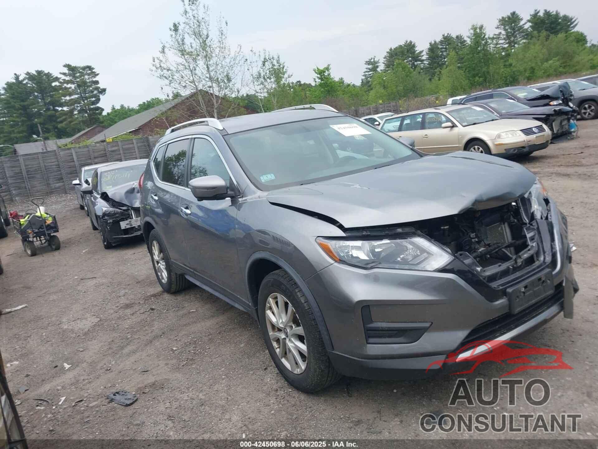 NISSAN ROGUE 2018 - KNMAT2MVXJP599169