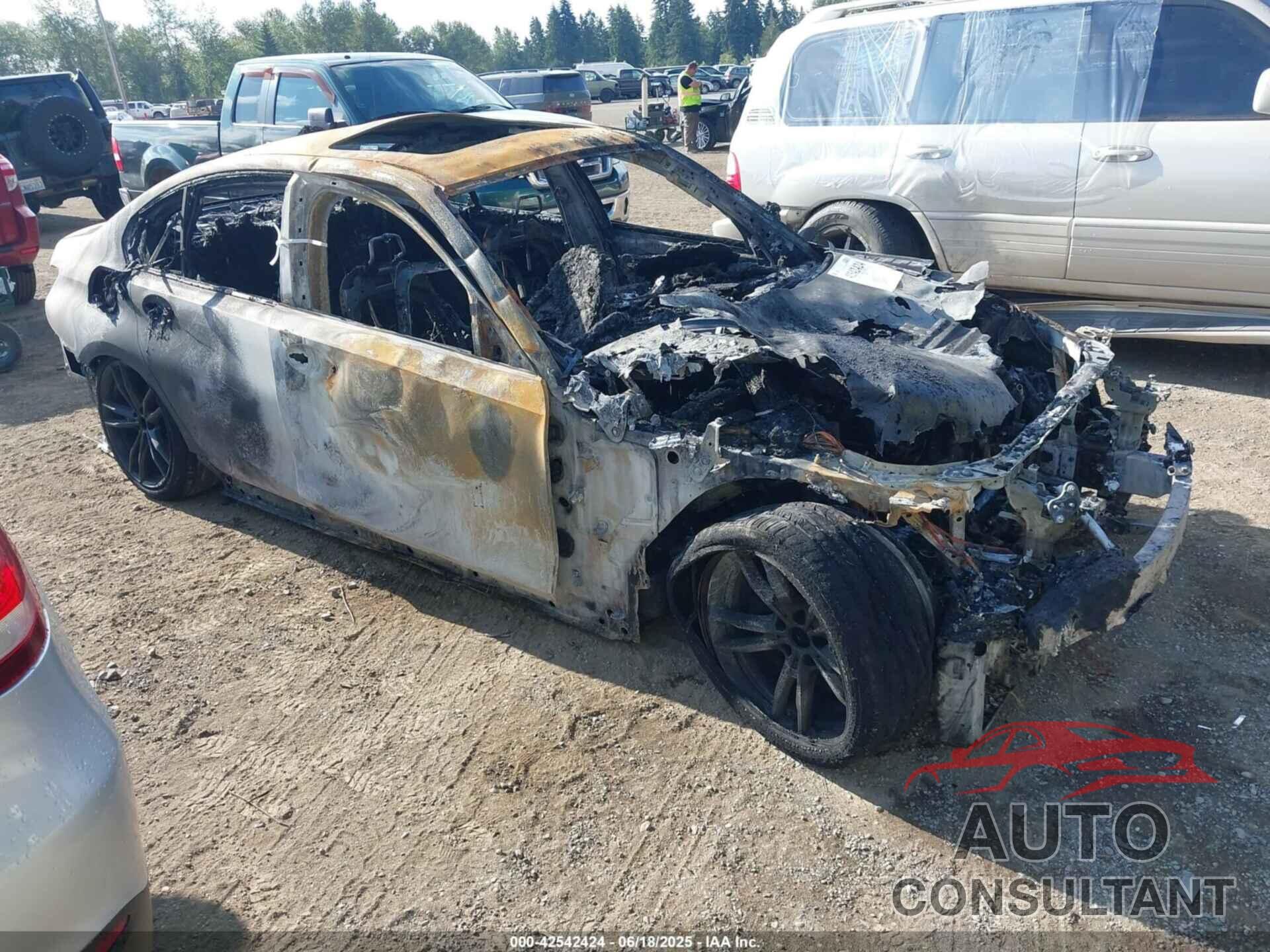 BMW 330I 2021 - 3MW5R1J04M8C05815