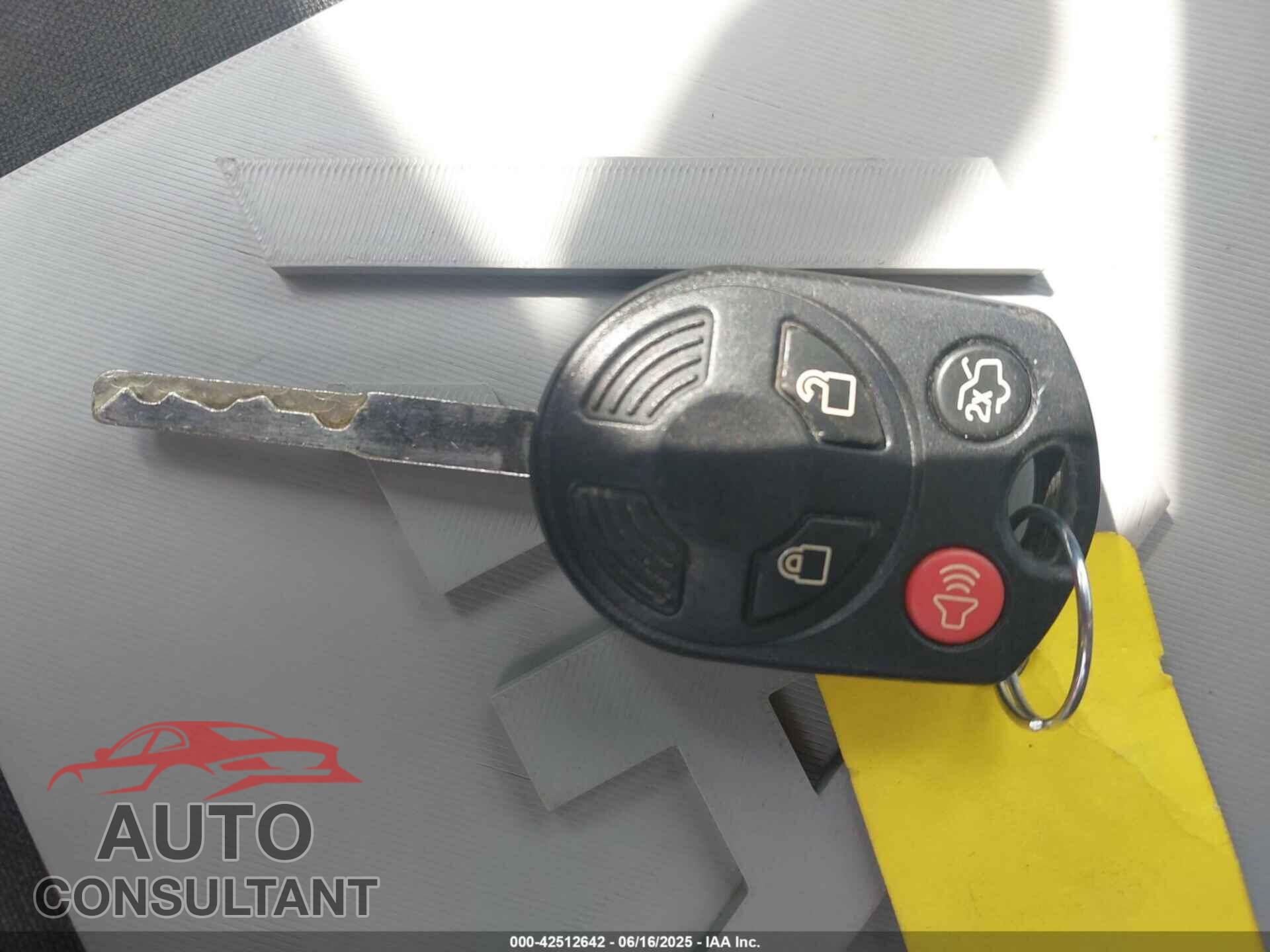 FORD FOCUS 2017 - 1FADP3F26HL242802