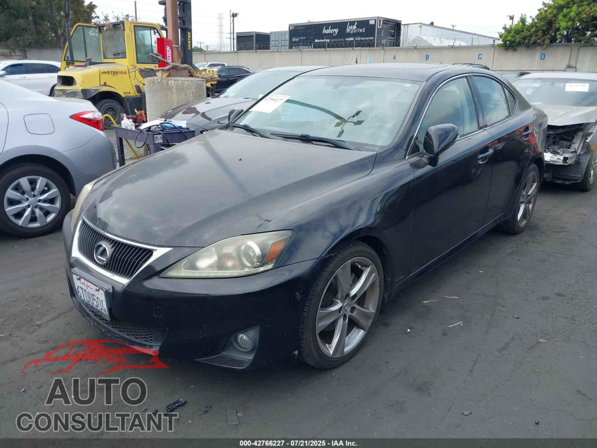 LEXUS IS 250 2011 - JTHBF5C2XB5151840