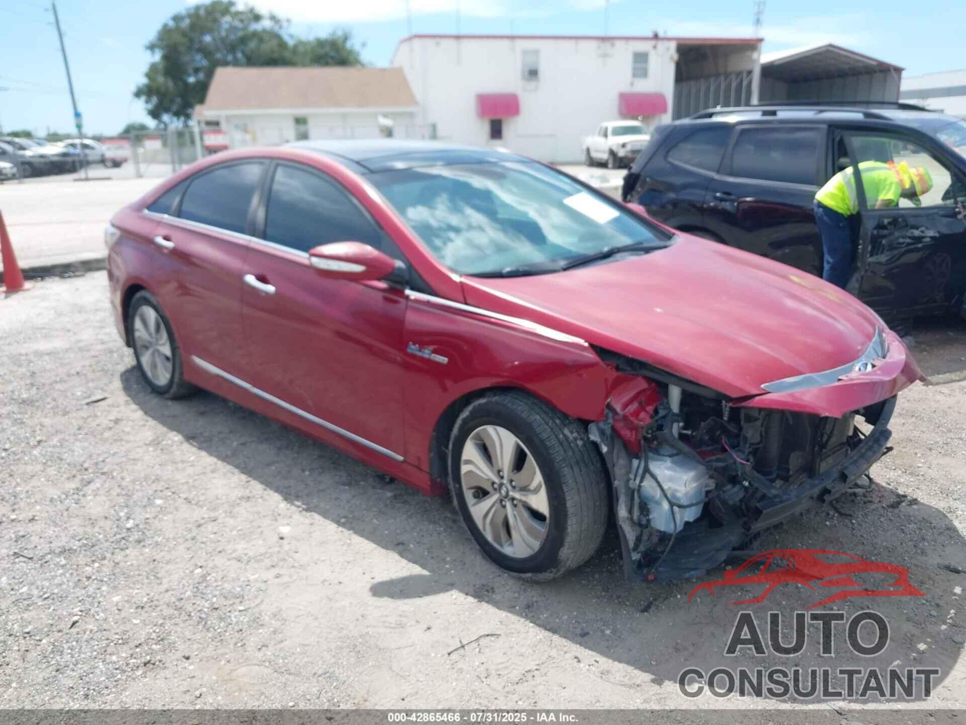 HYUNDAI SONATA HYBRID 2013 - KMHEC4A47DA069205